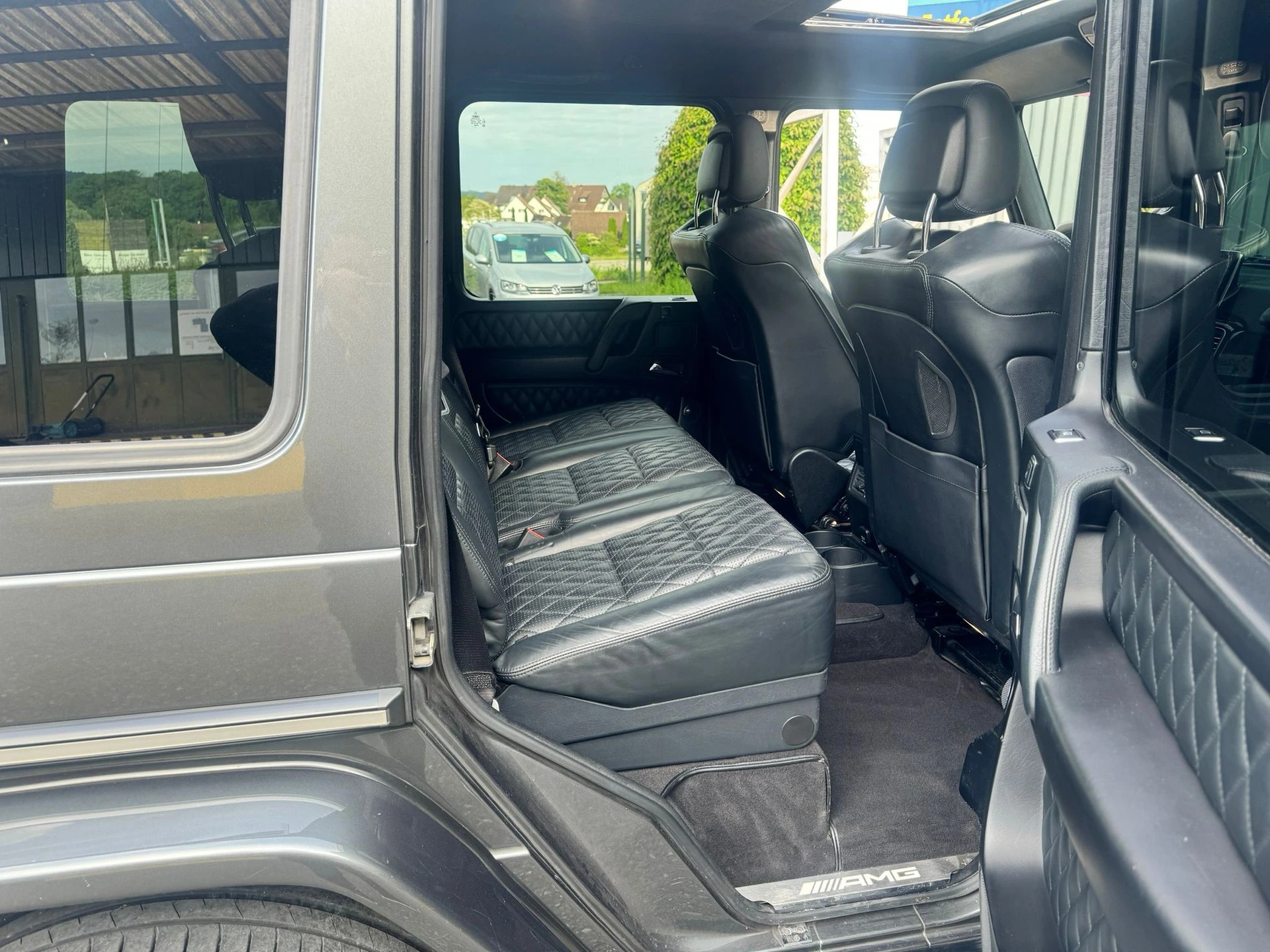 MERCEDES-BENZ G 63 AMG lang Wagon CH-FAHRZEUG-image-11