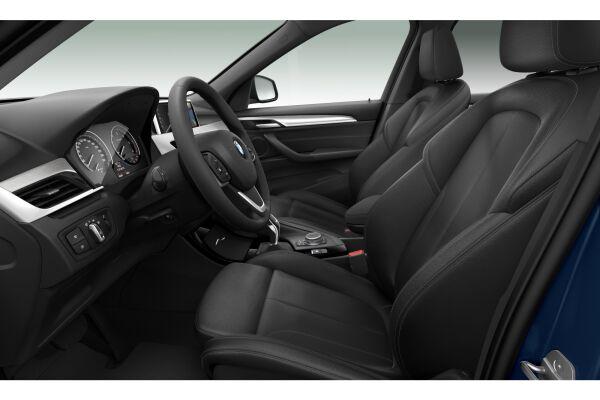 BMW X1 18d xDrive Sport Line-image-4