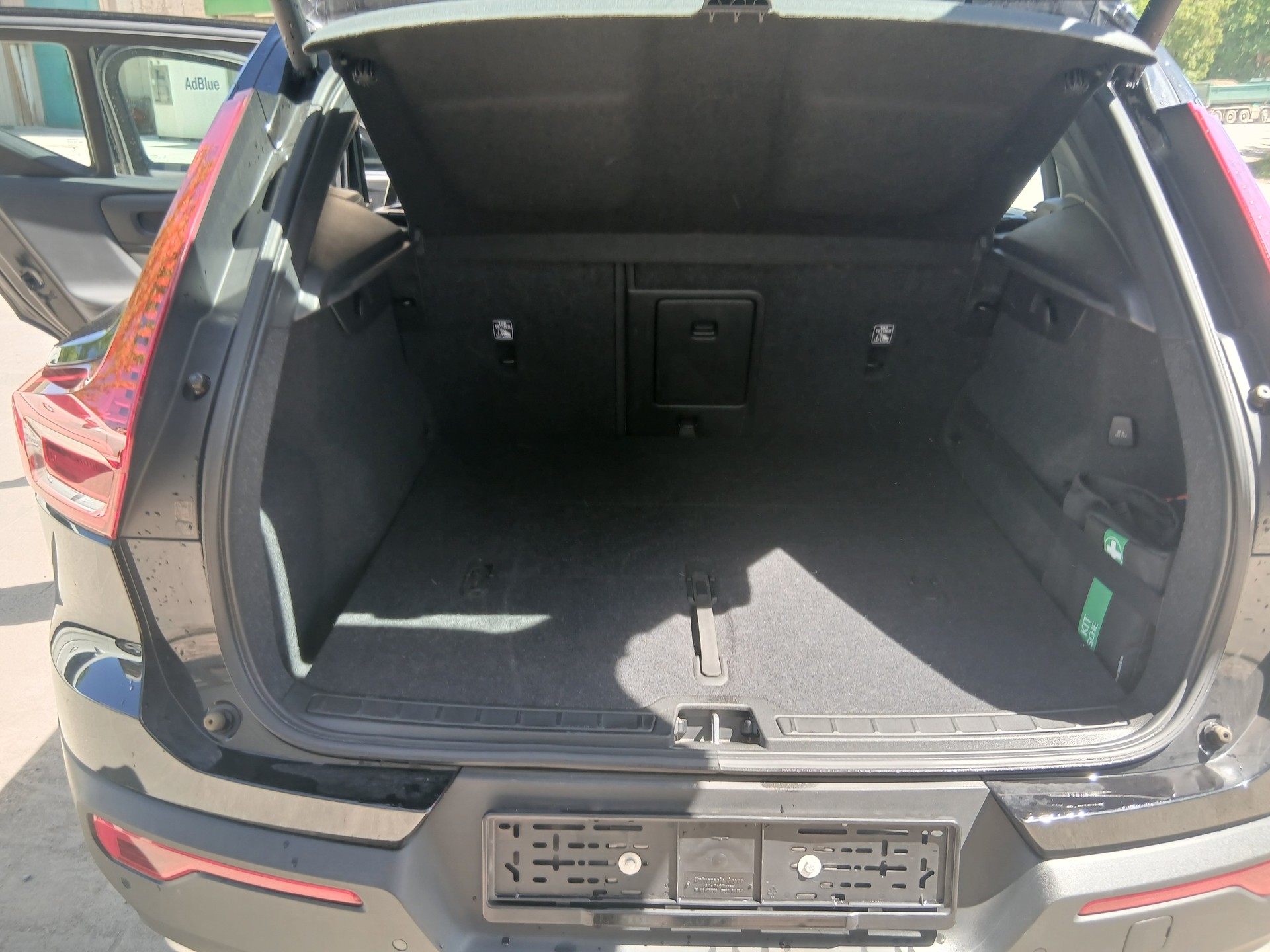 VOLVO XC40 T5 AWD Momentum Geartronic-image-6