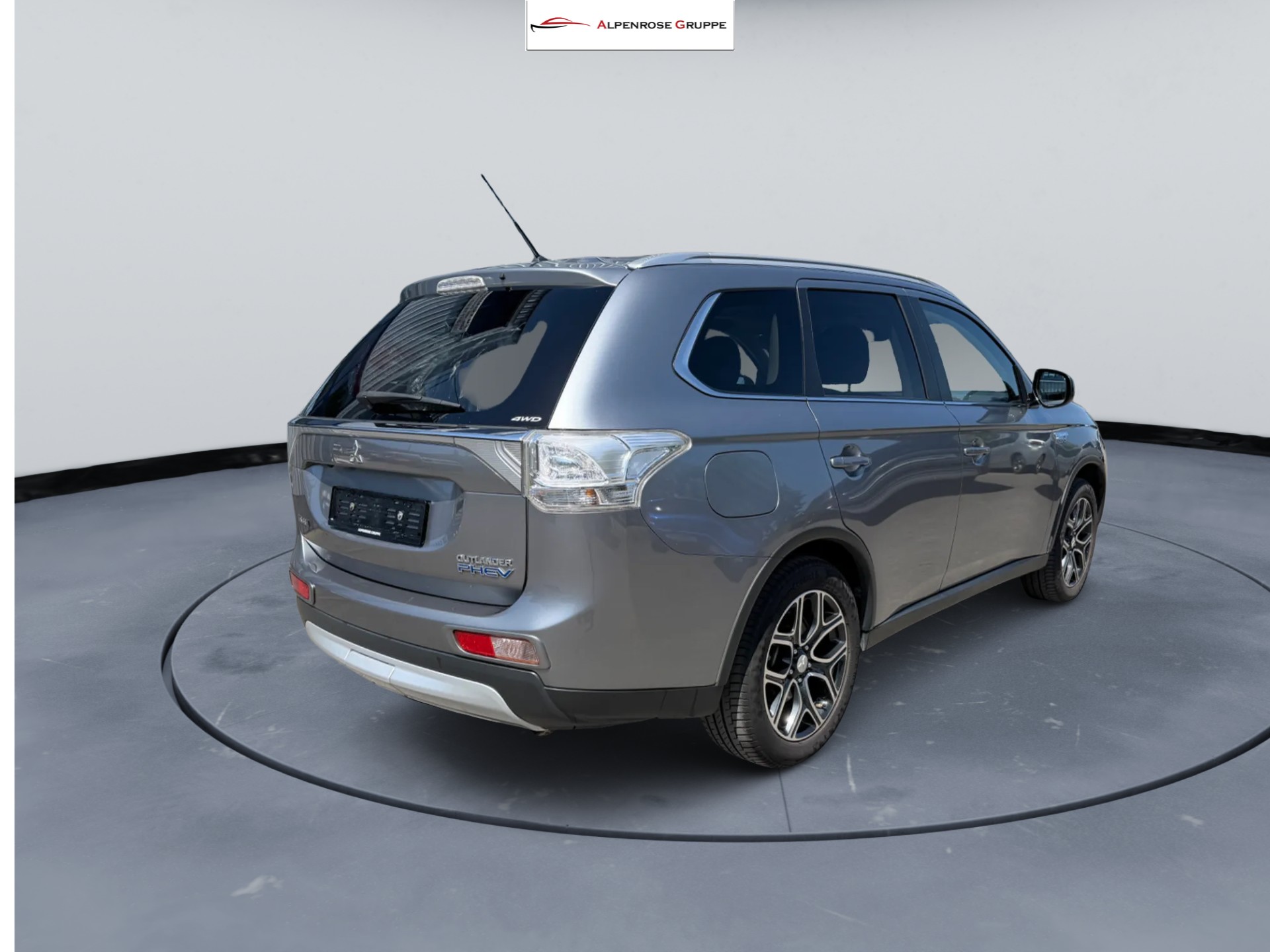 MITSUBISHI Outlander 2.0 PHEV Intense-image-2