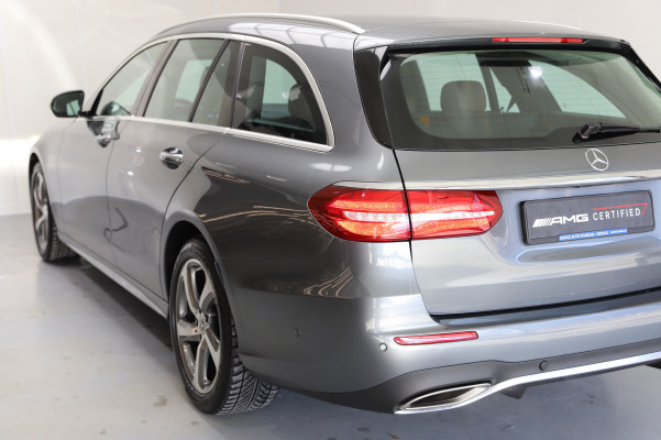 MERCEDES-BENZ E 400 AMG Line 4 Matic-showroom-element-3