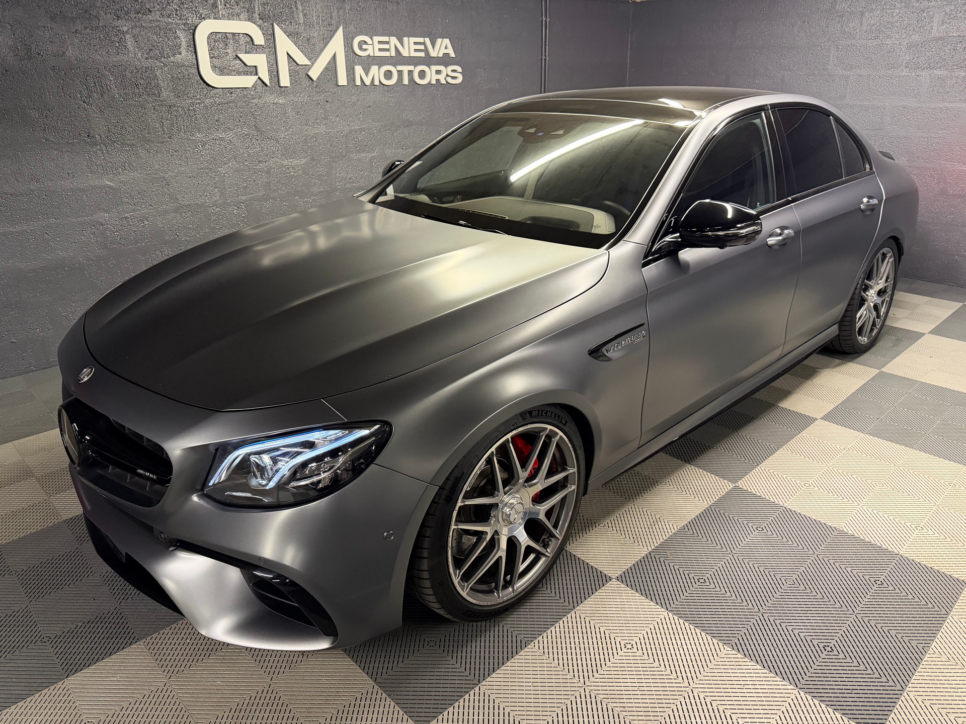 MERCEDES-BENZ E 63 AMG S 4 Matic 9G-Tronic