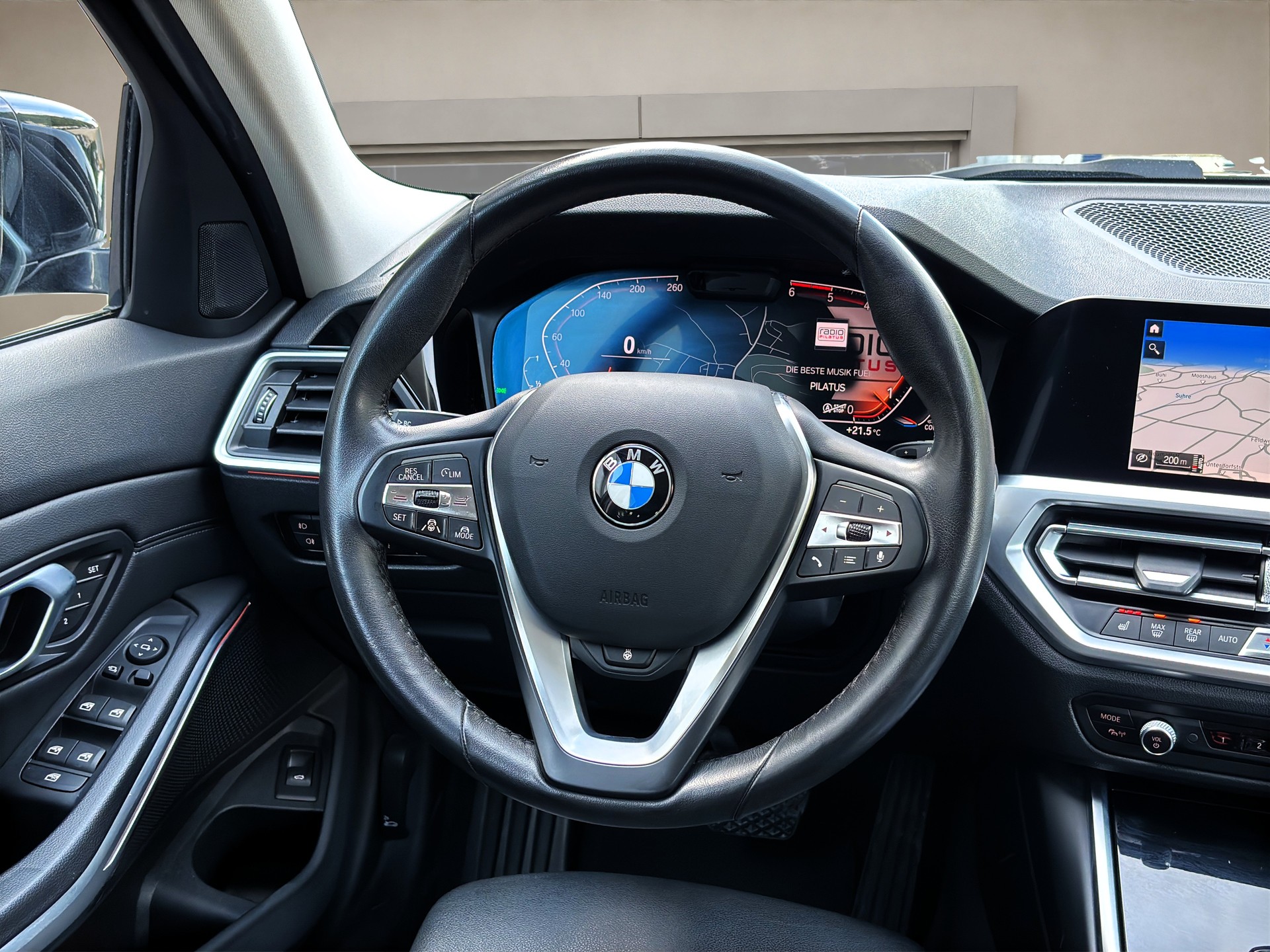 BMW 320d xDrive 48V Touring ❗Sport Line ❗Steptronic-image-12