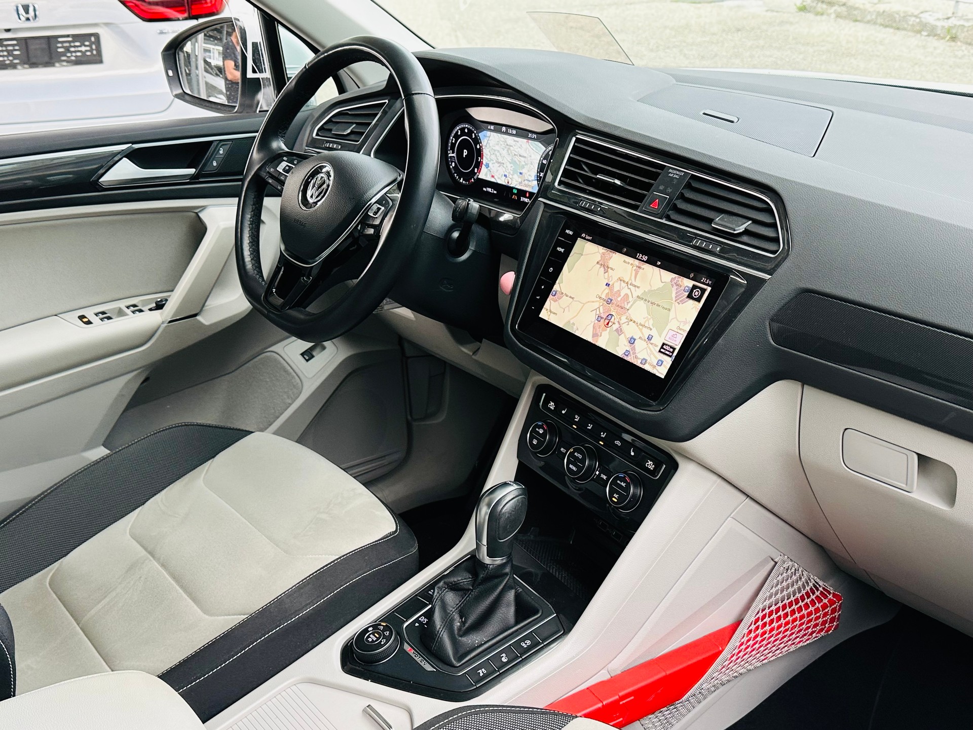 VW Tiguan 2.0TSI Highline 4Motion DSG-image-16