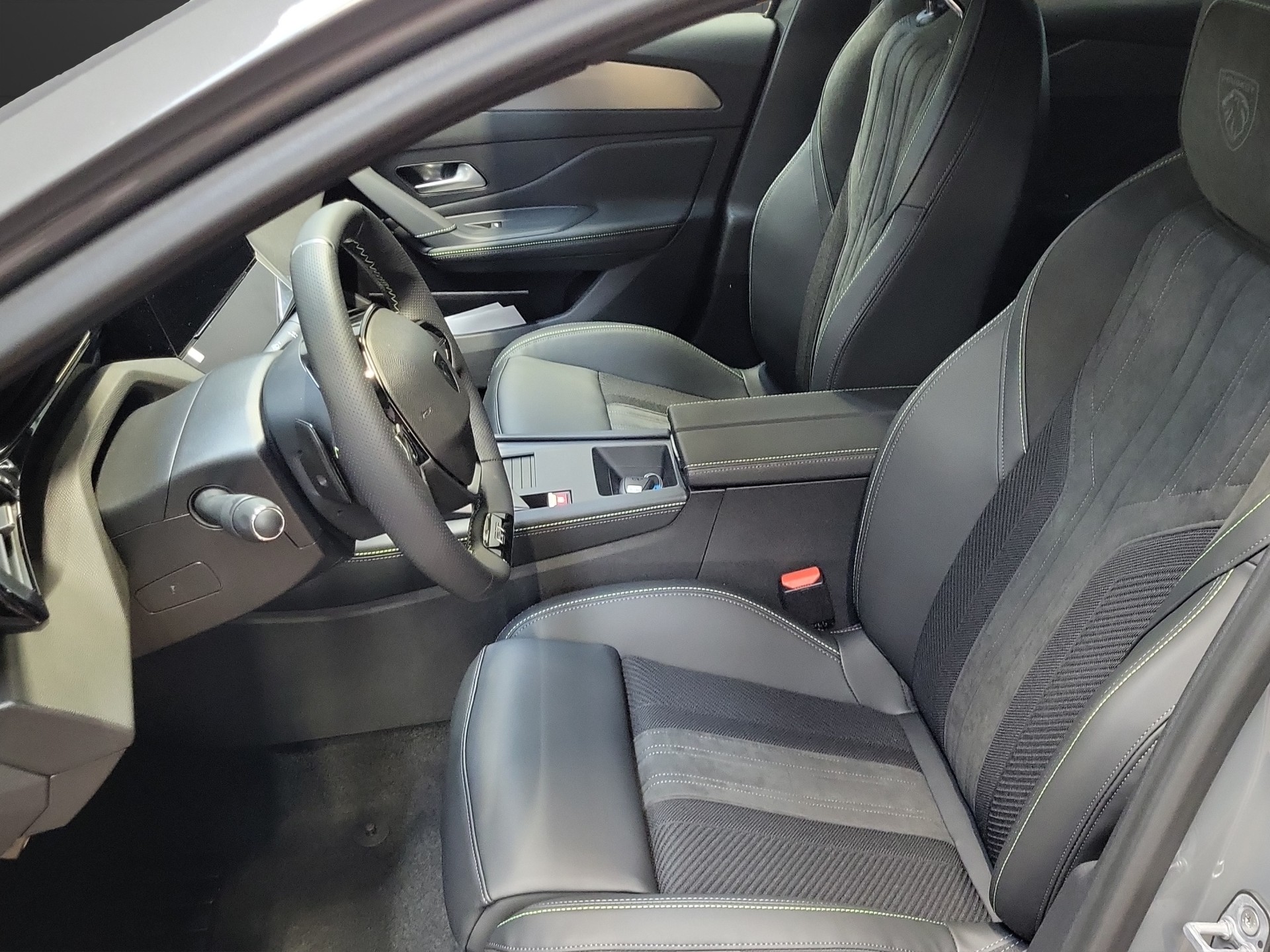 PEUGEOT 308 SW 1.2 MHEV GT-image-4