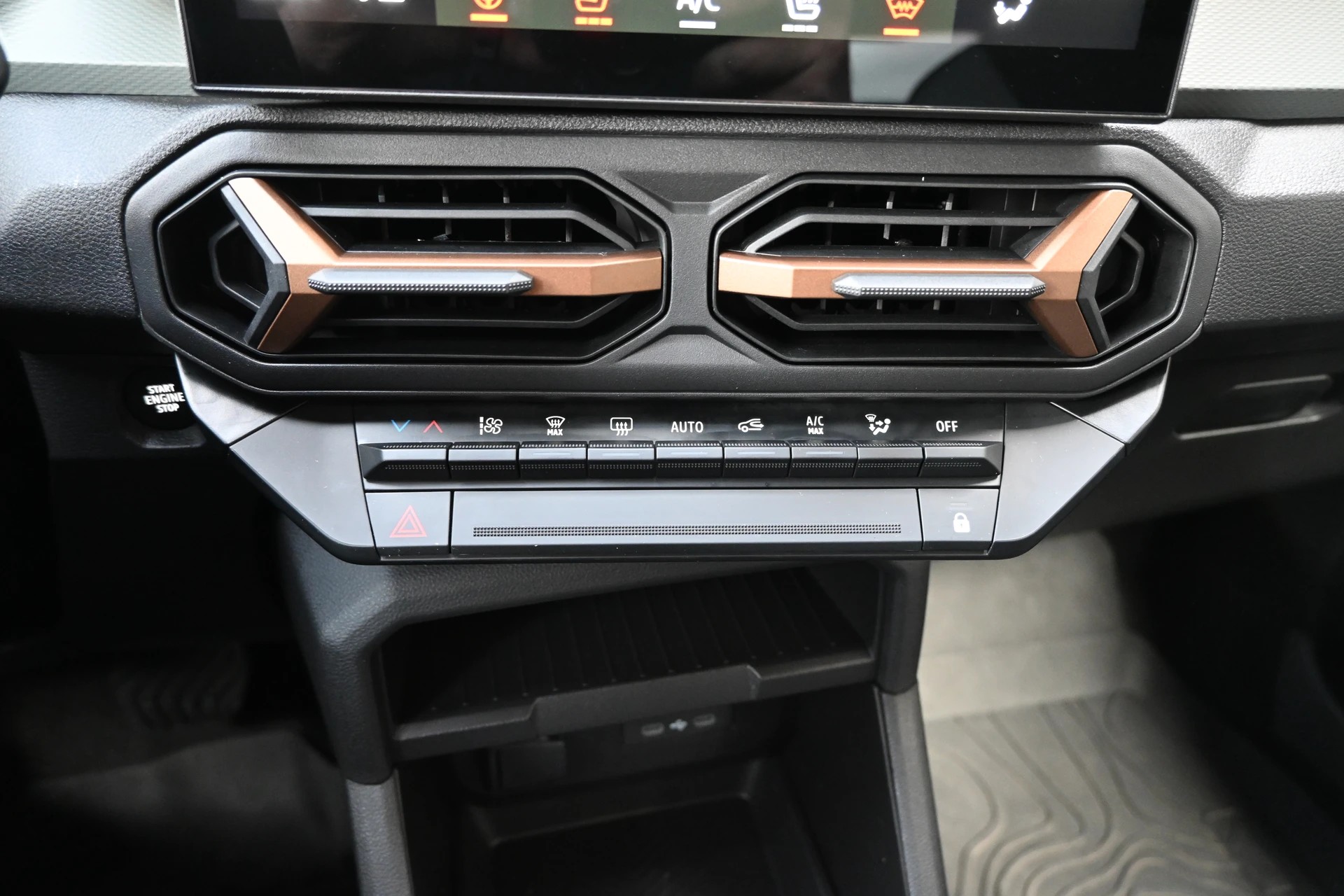 DACIA Duster 1.6 HEV 140 Extreme Automat (Werksgarantie 07.2028)-image-20