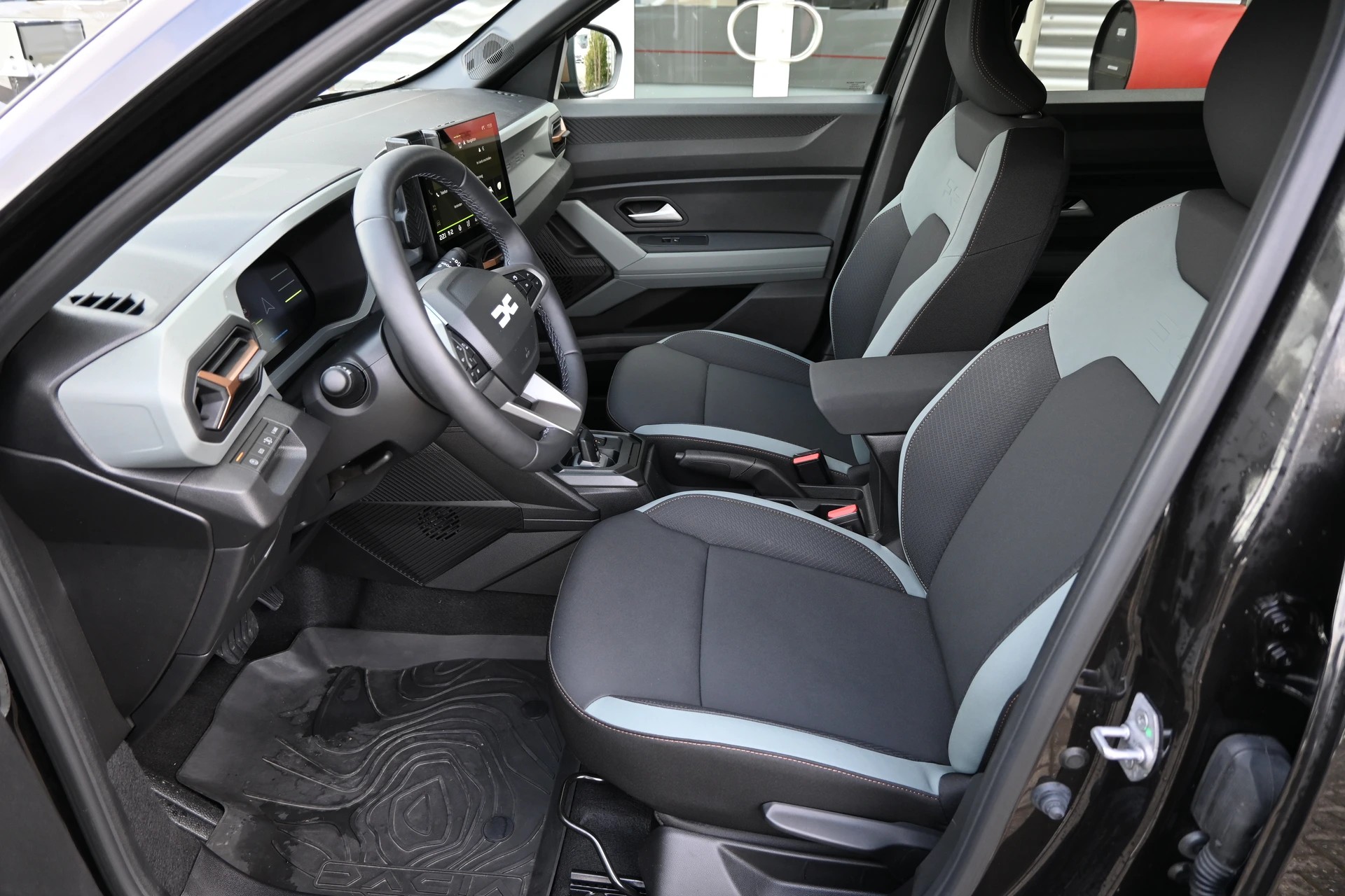 DACIA Duster 1.6 HEV 140 Extreme Automat (Werksgarantie 07.2028)-image-12