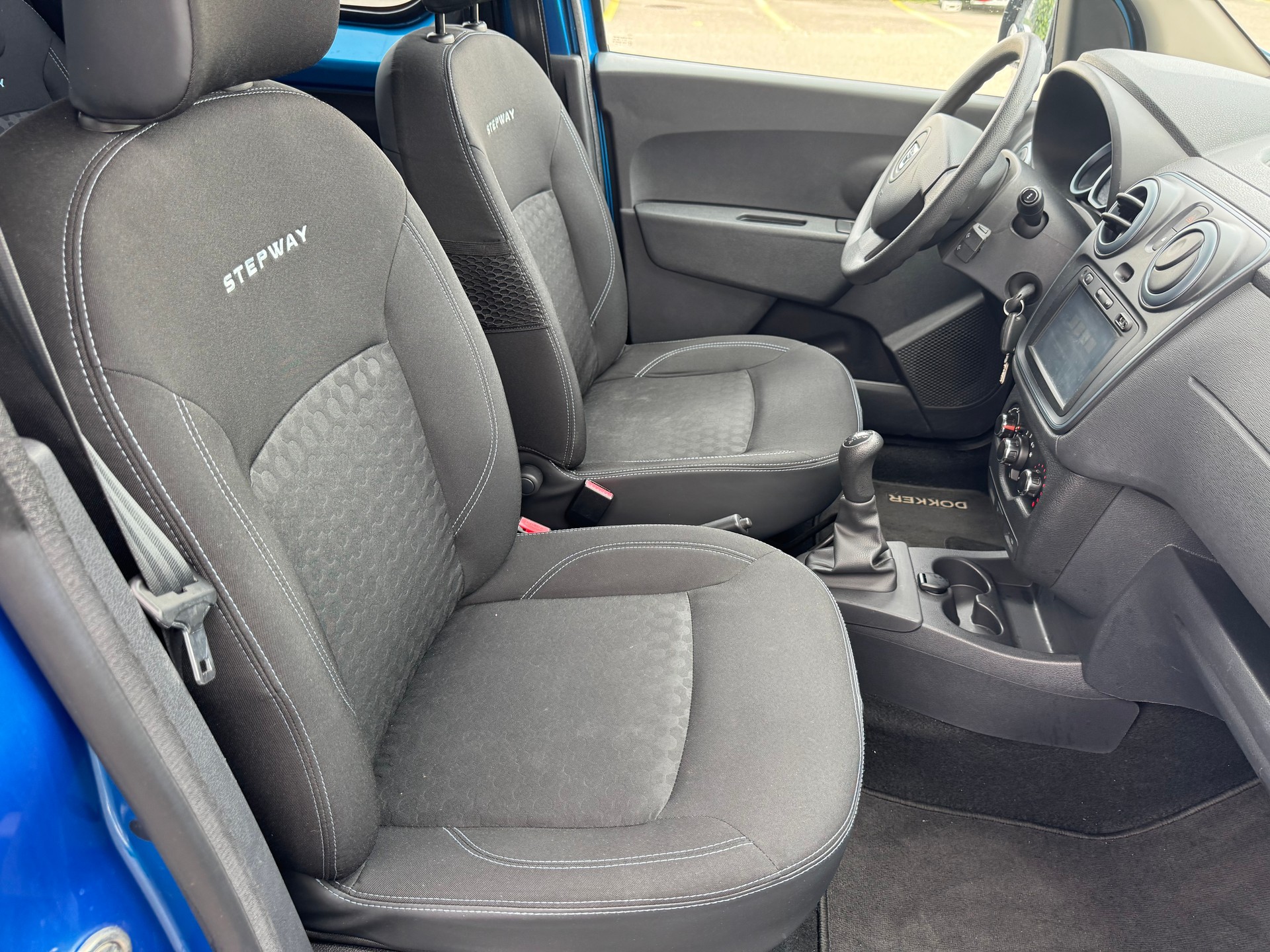 DACIA Dokker 1.2 T Stepway-image-8