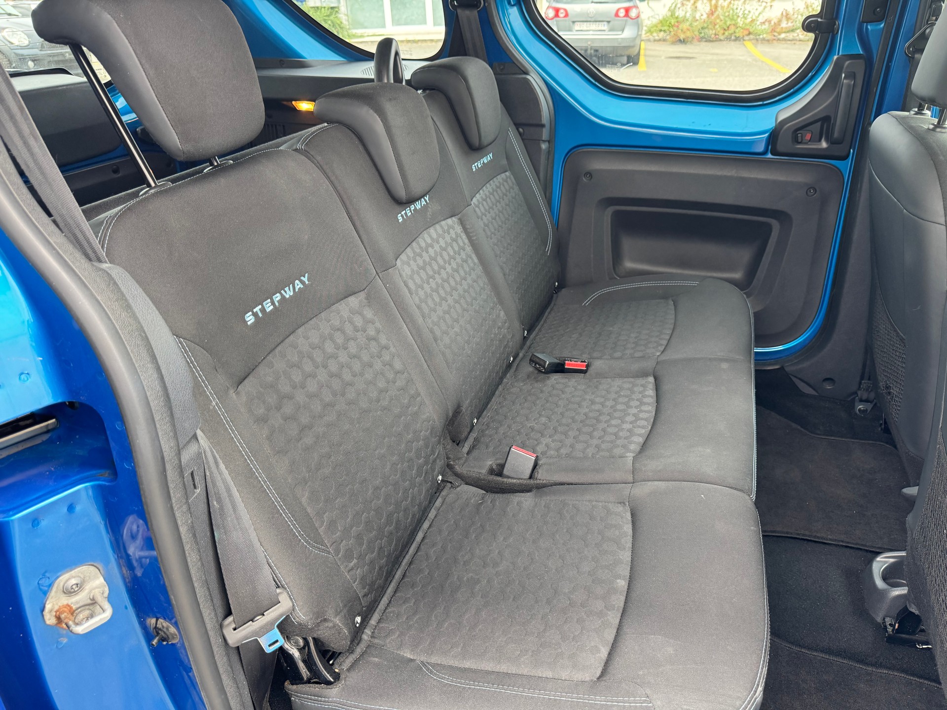 DACIA Dokker 1.2 T Stepway-image-10