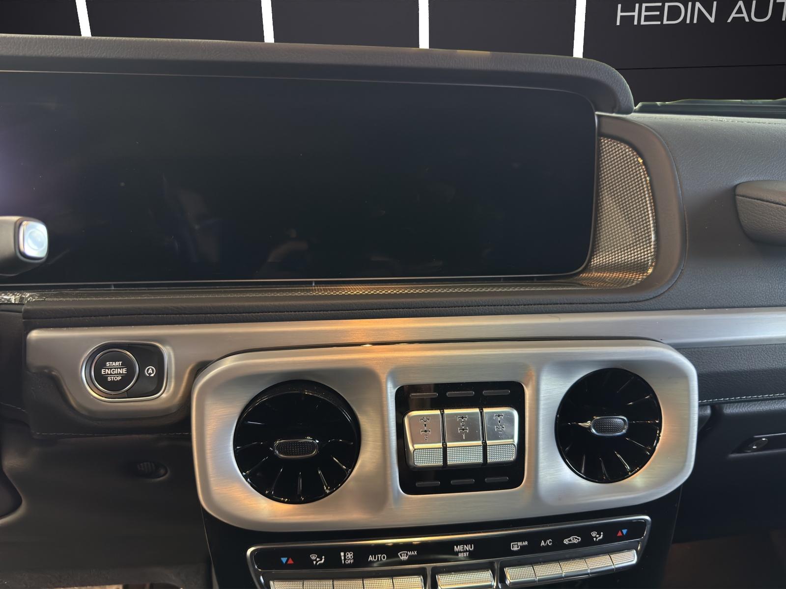 MERCEDES-BENZ G 400 d-image-21