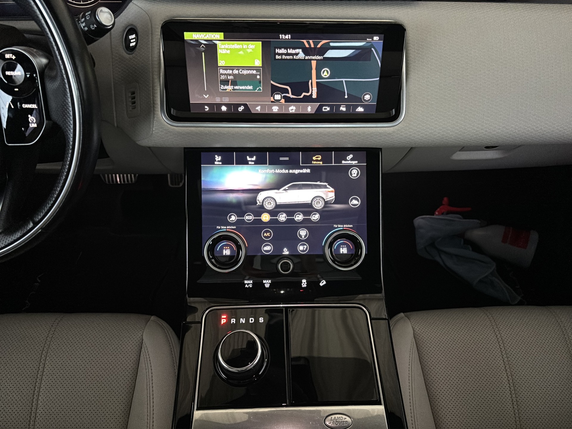 LAND ROVER Range Rover Velar R-Dynamic D 240 SE Automatic-image-6