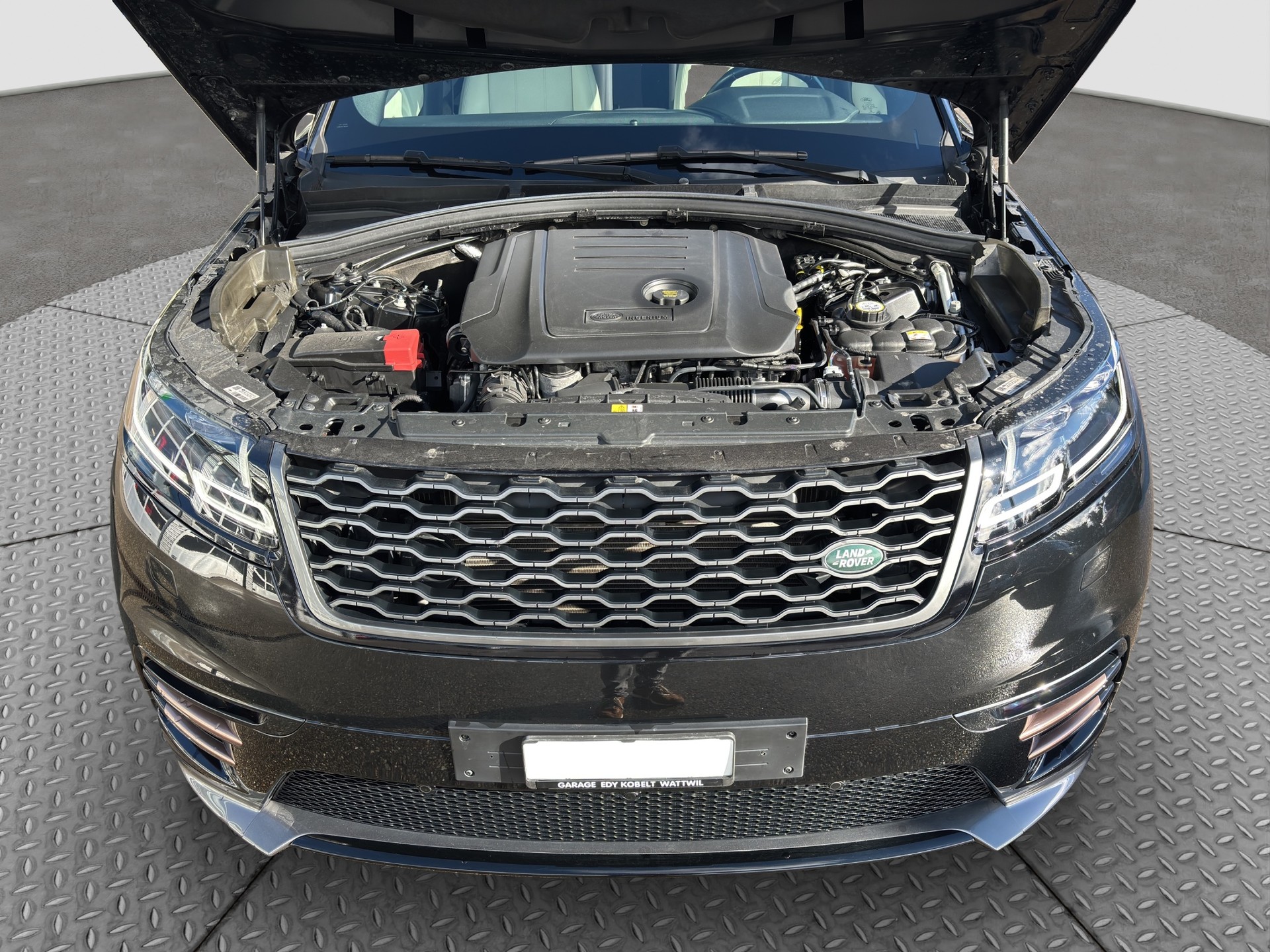 LAND ROVER Range Rover Velar R-Dynamic D 240 SE Automatic-image-23