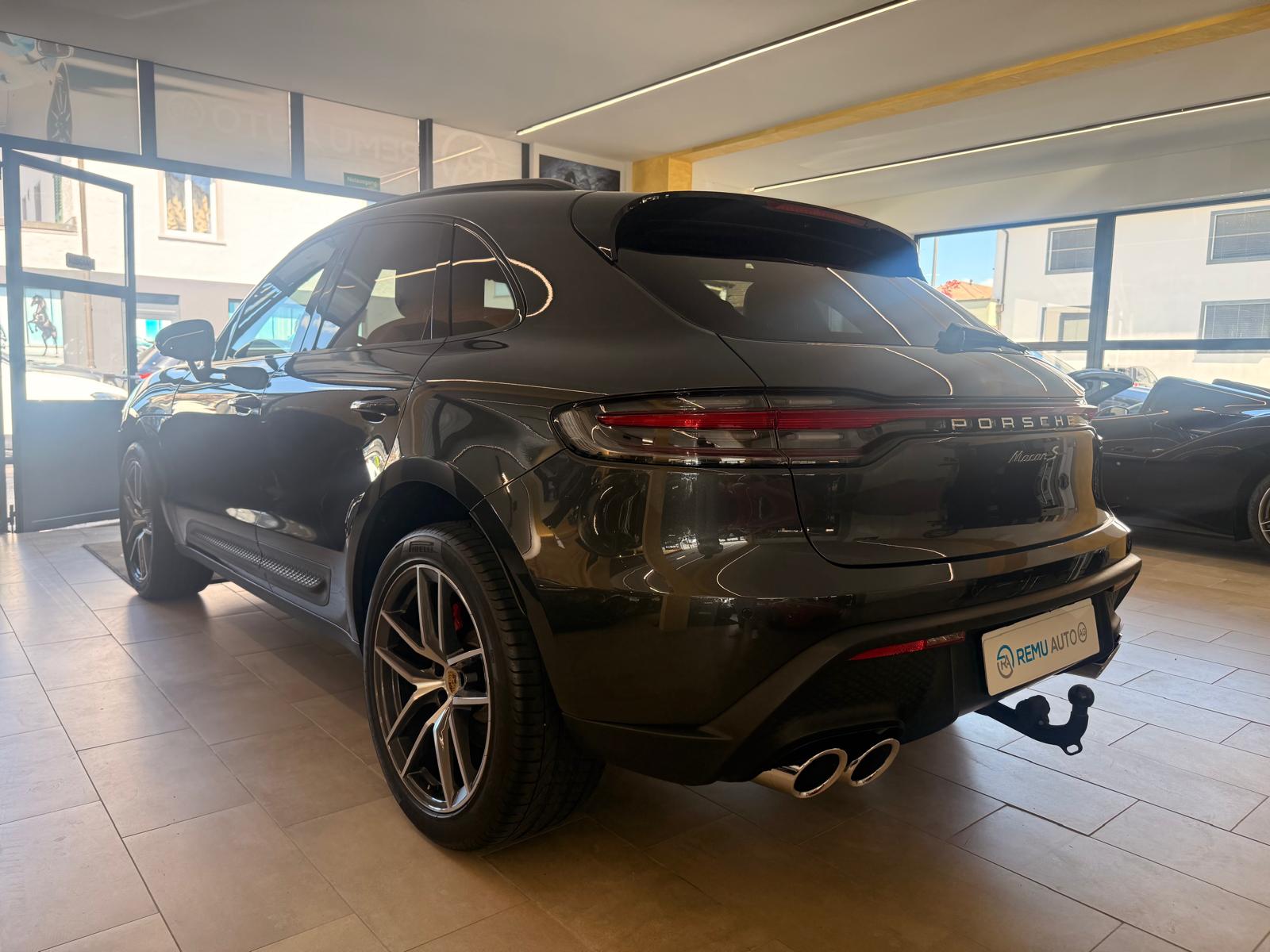 PORSCHE Macan S PDK-image-7