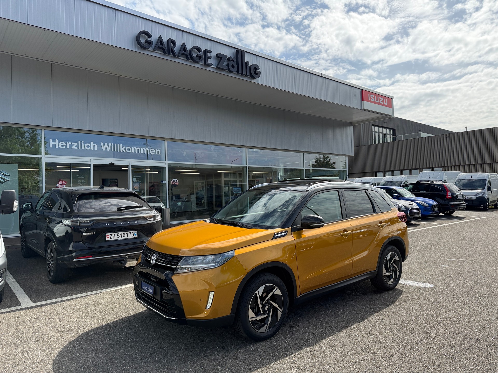 SUZUKI Vitara 1.5 Hybrid Compact Top 4x4 AGS-showroom-element-1