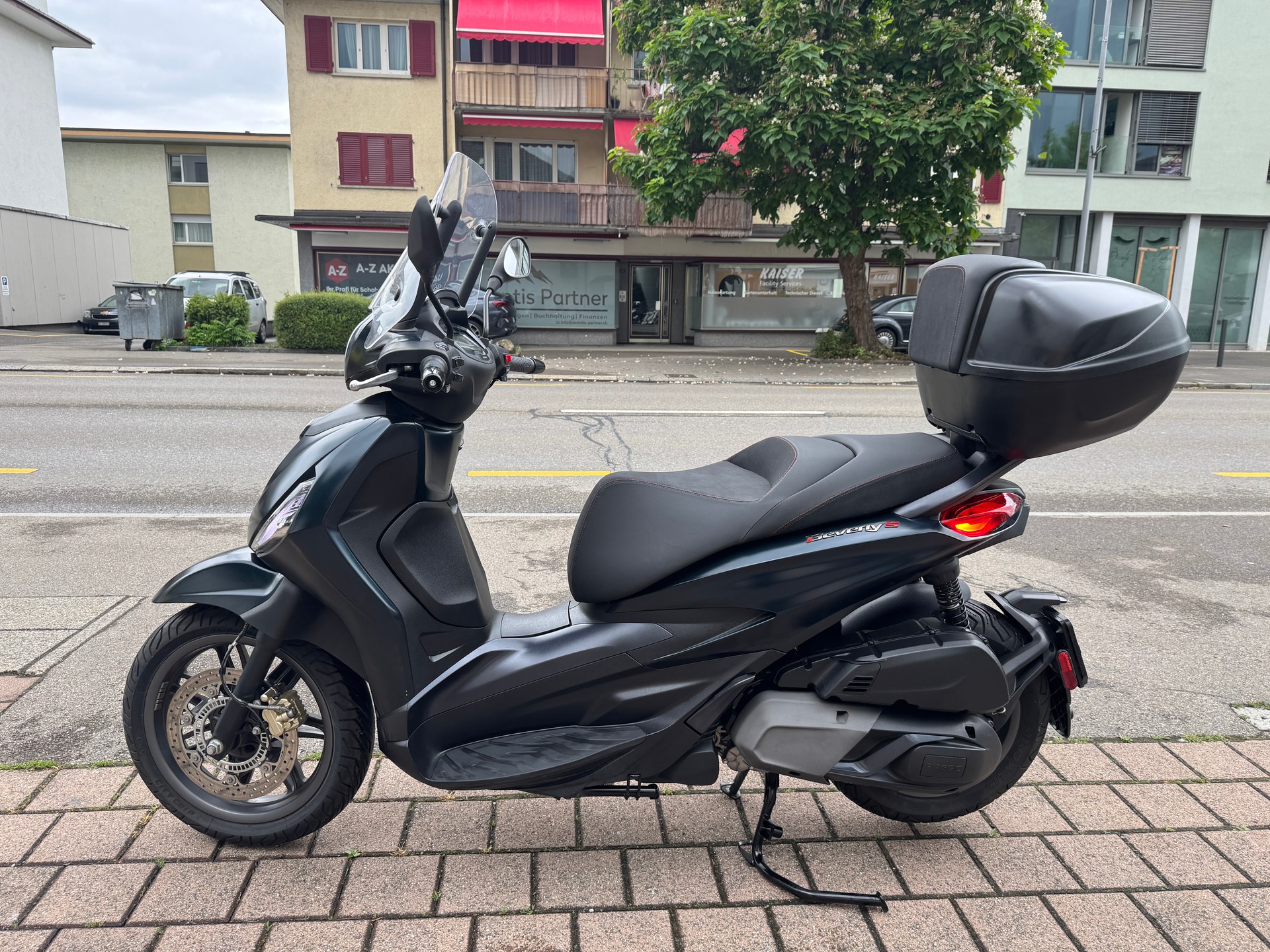 PIAGGIO Beverly 400 Sport-image-4