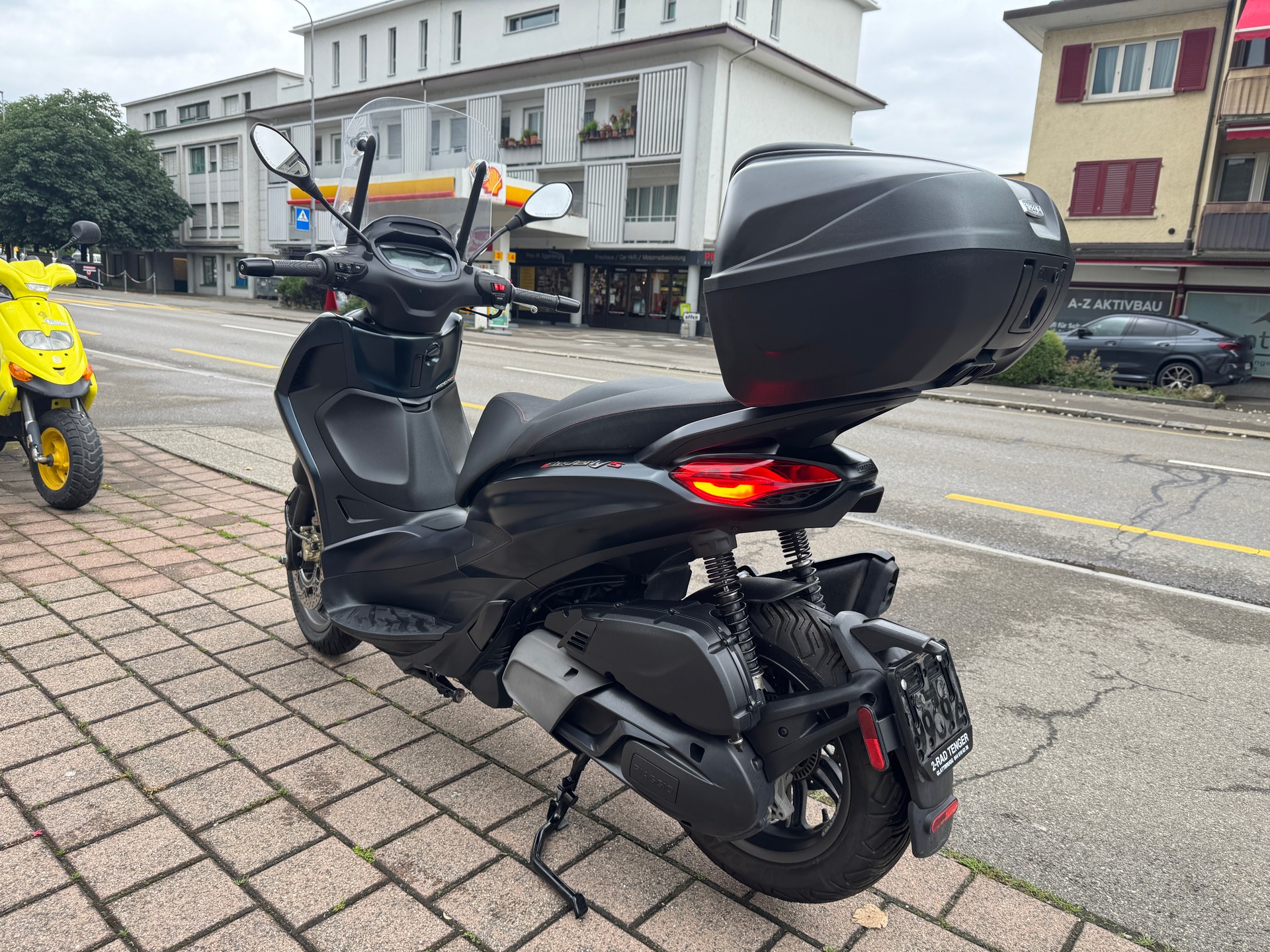 PIAGGIO Beverly 400 Sport-image-5