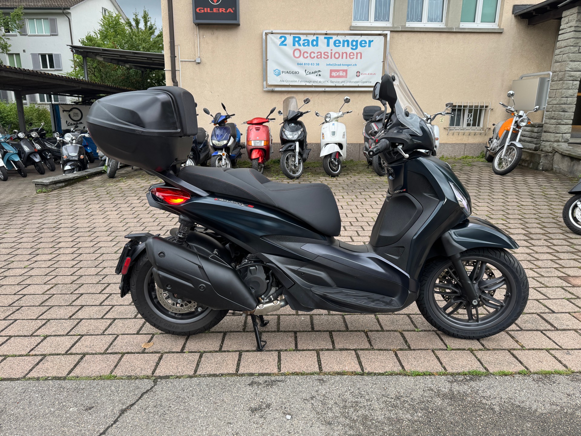 PIAGGIO Beverly 400 Sport-image-0