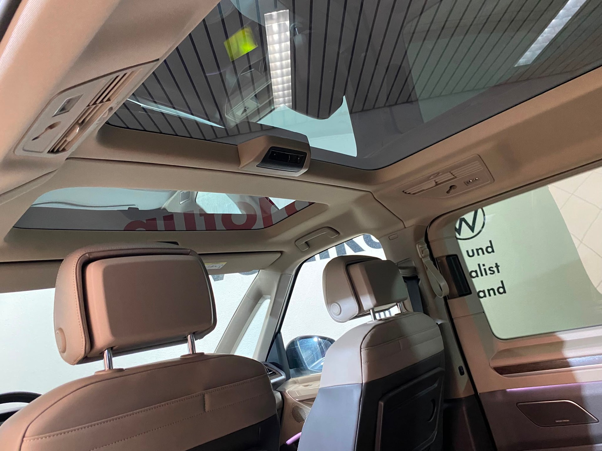 VW Multivan 2.0 TSI Style DSG-image-10