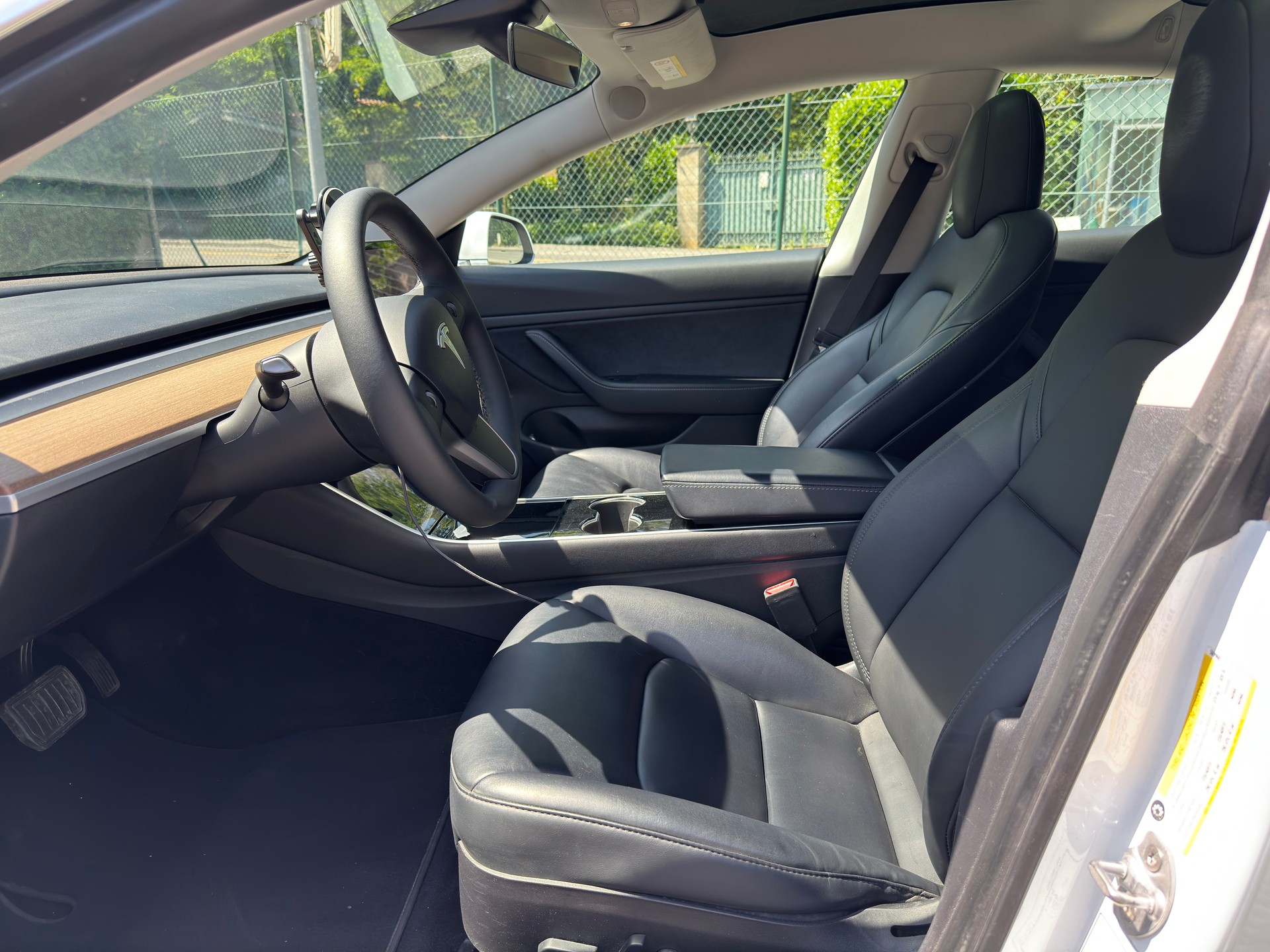 TESLA Long Range Dual Motor AWD-image-4