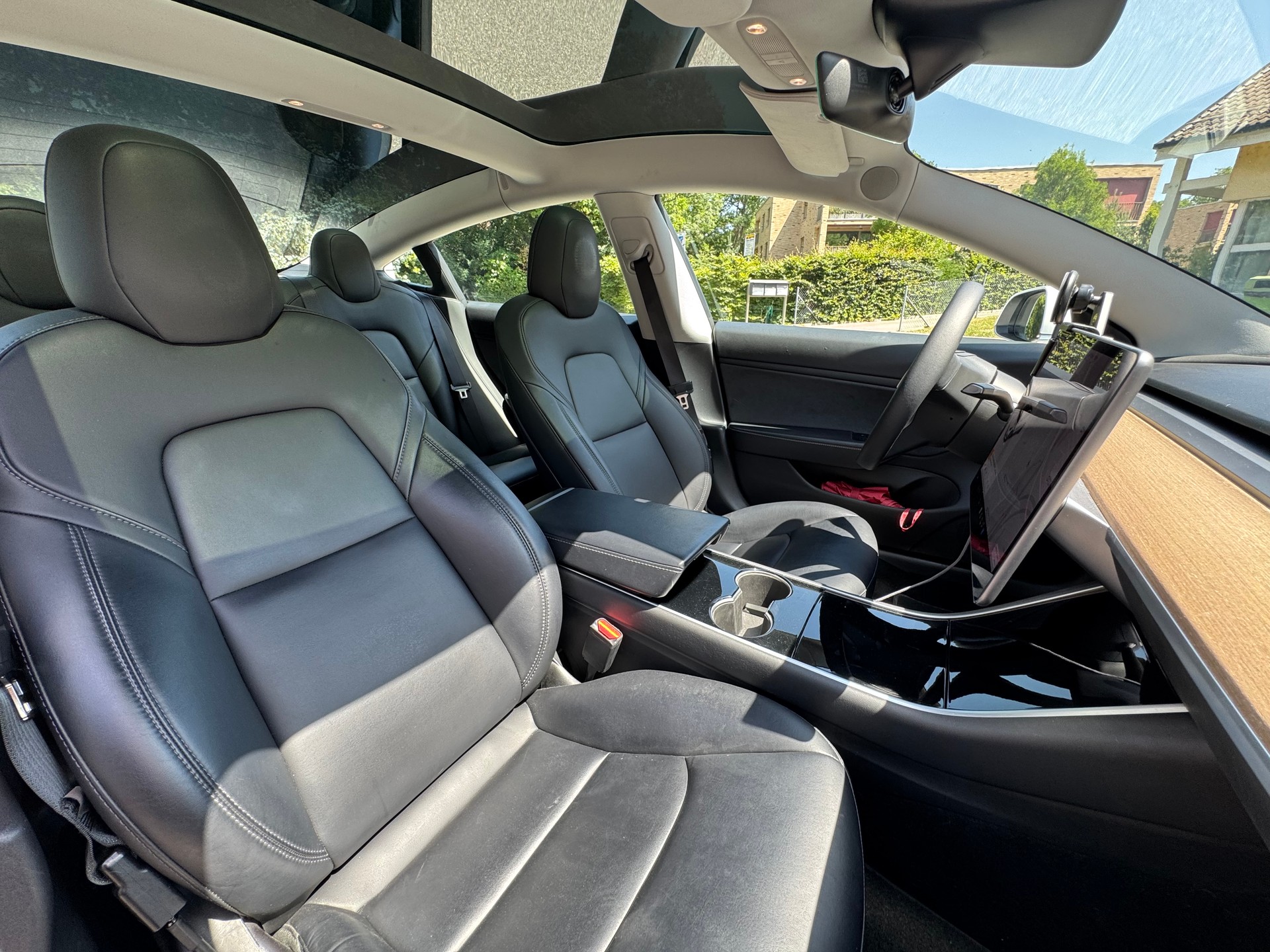 TESLA Long Range Dual Motor AWD-image-5