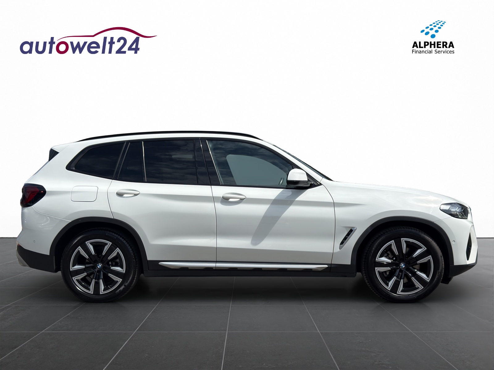 BMW X3 xDrive 30i-showroom-element-3