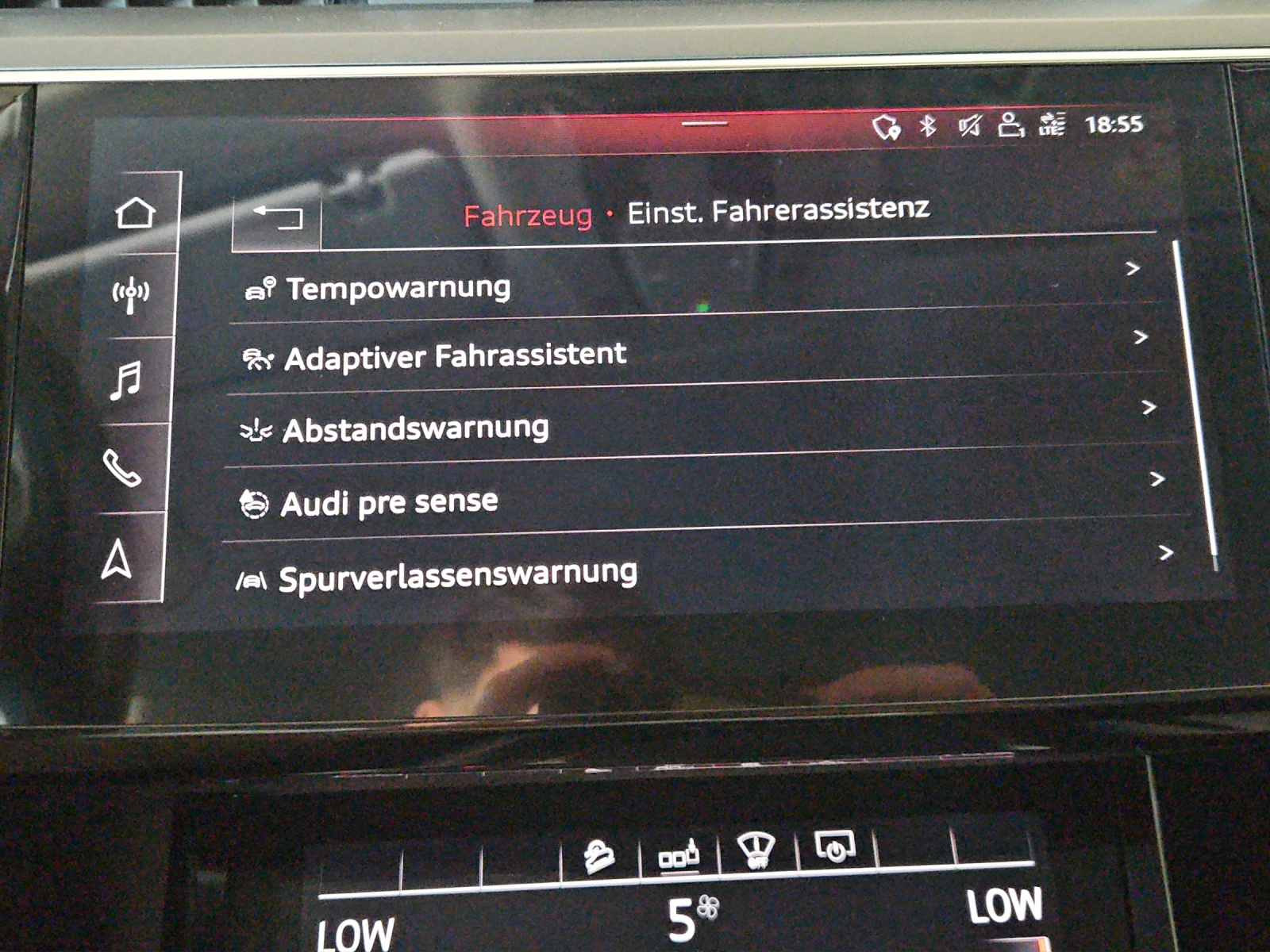 AUDI e-tron 55 Advanced quattro-image-14