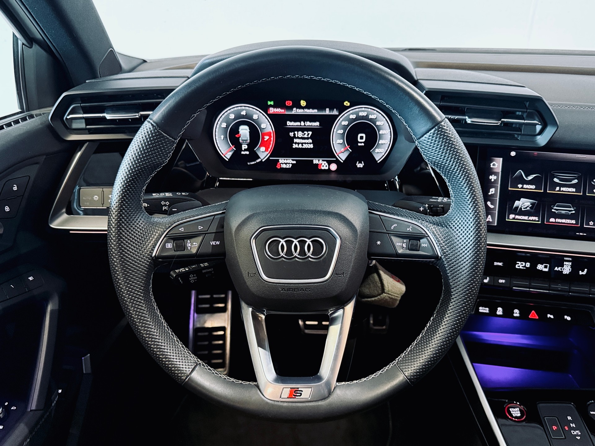 AUDI S3 Sportback 2.0 TFSI quattro S-tronic | CH-FZG | TOP AUSSTATTUNG-image-8