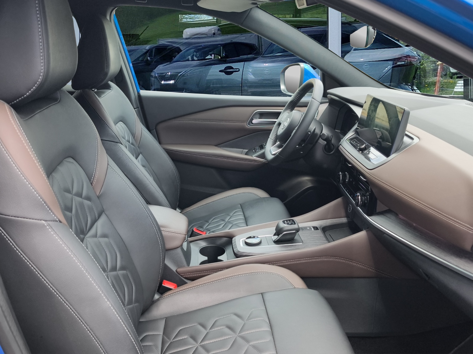 NISSAN Qashqai 1.3 DIG-T MHEV Tekna Xtronic 4x4-image-8