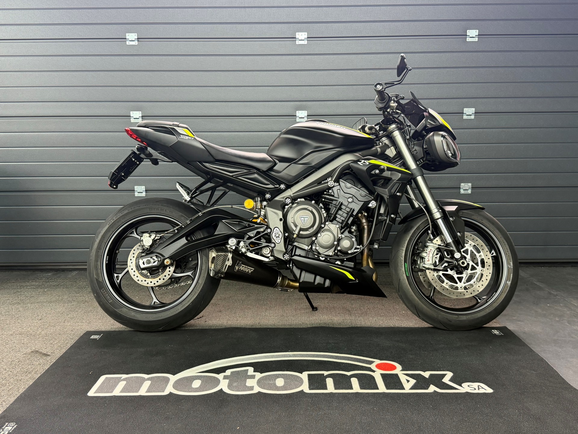 TRIUMPH Street Triple RS 765 ABS-image-2