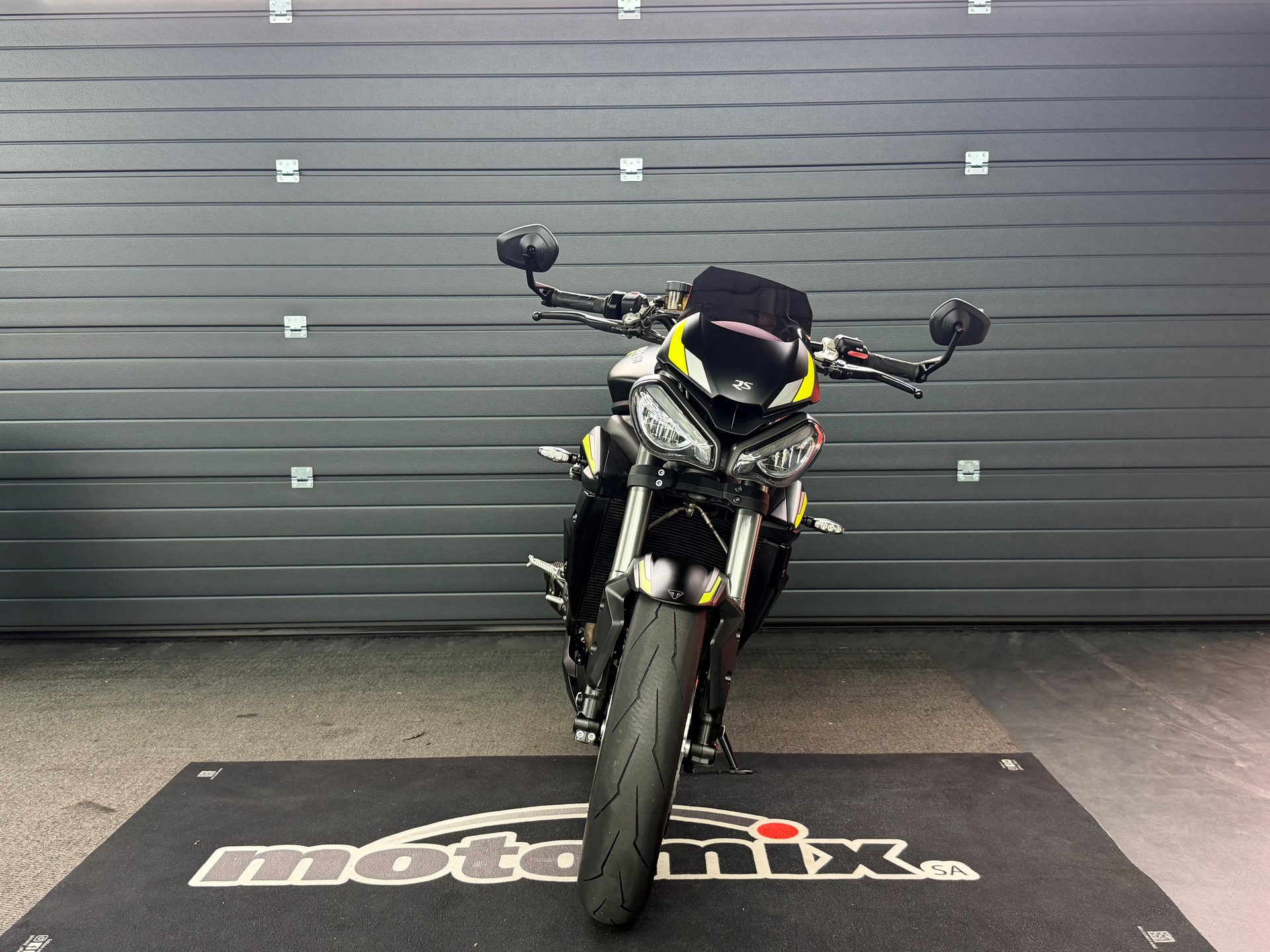 TRIUMPH Street Triple RS 765 ABS-image-1