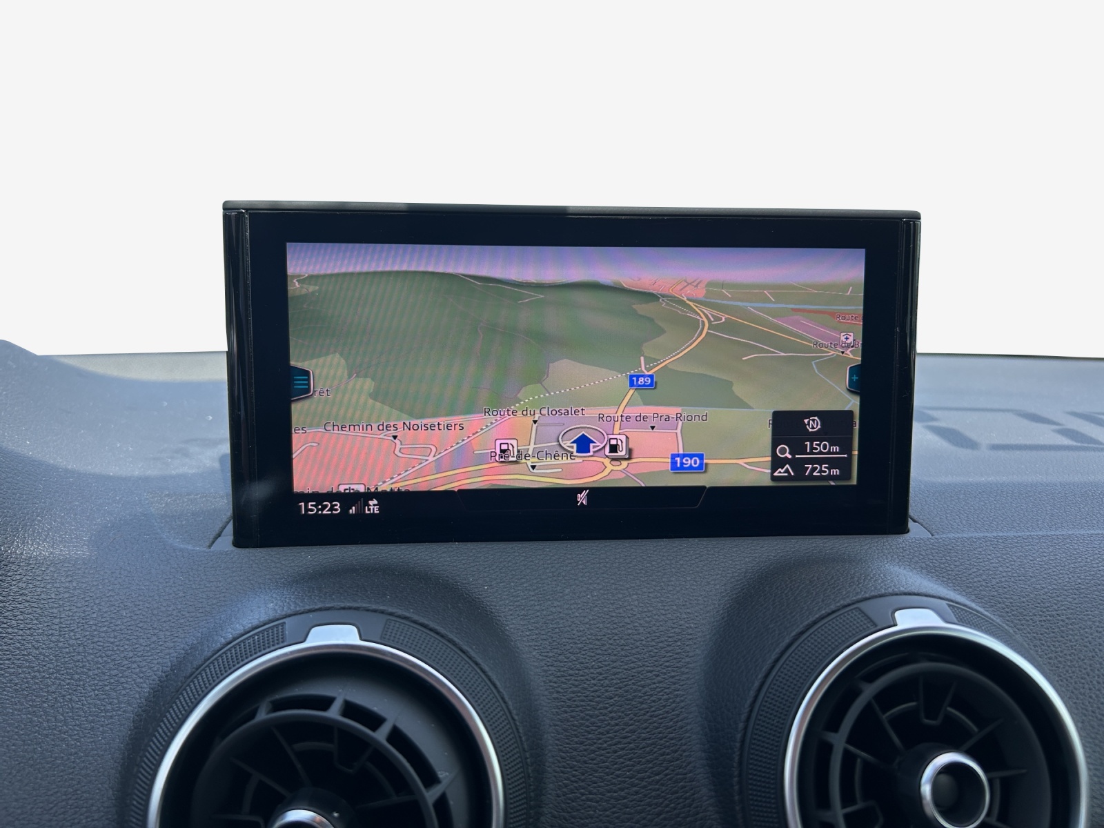 AUDI Q2 35 TFSI S-tronic-image-15