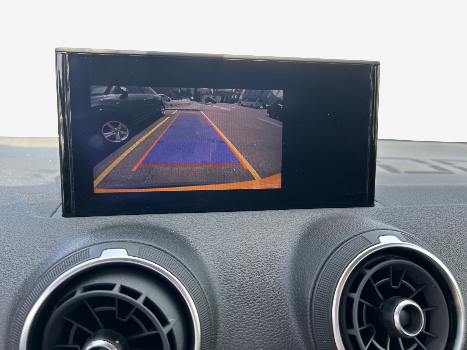 AUDI Q2 35 TFSI S-tronic-image-14
