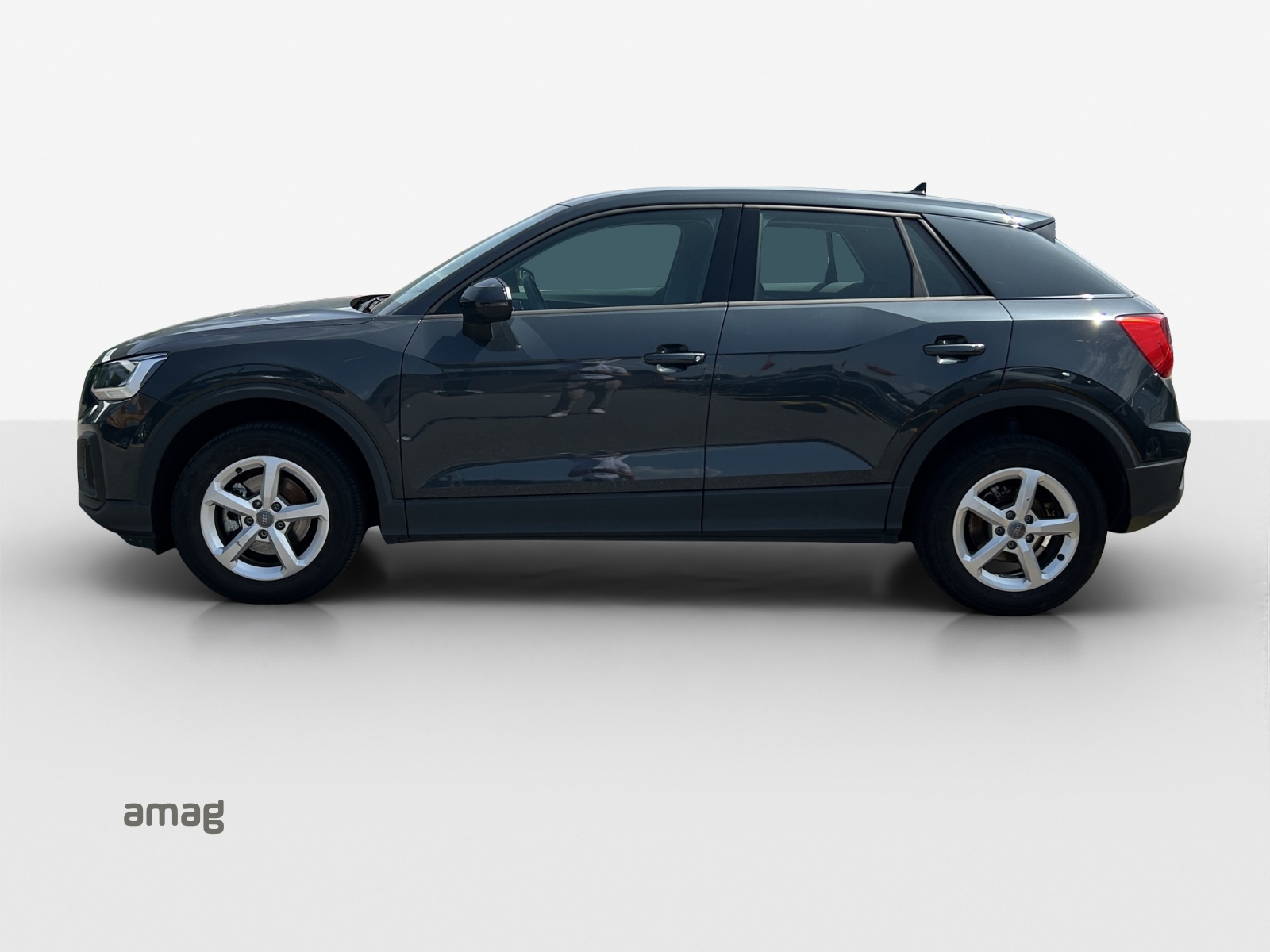 AUDI Q2 35 TFSI S-tronic-showroom-element-1