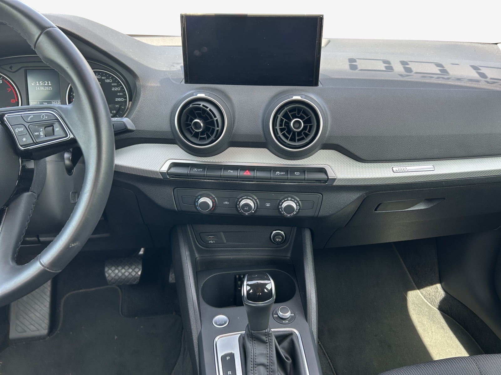 AUDI Q2 35 TFSI S-tronic-image-10