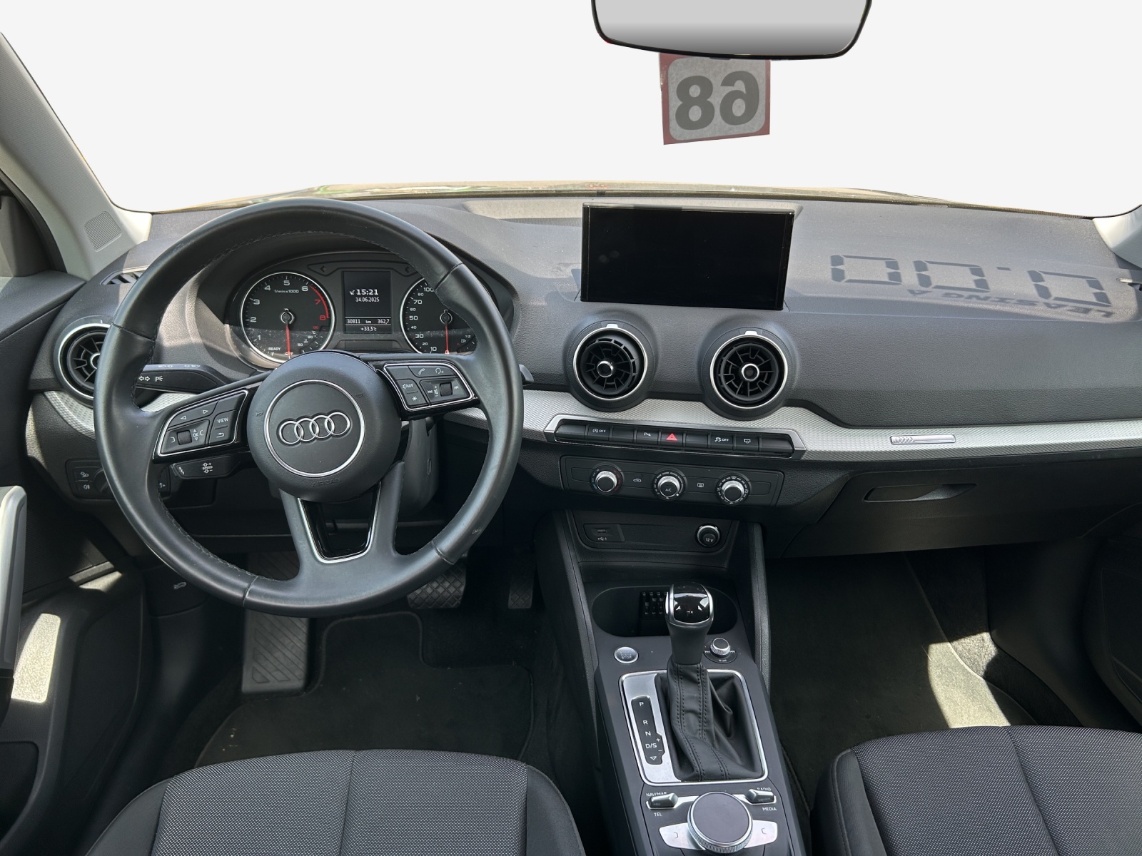 AUDI Q2 35 TFSI S-tronic-image-8