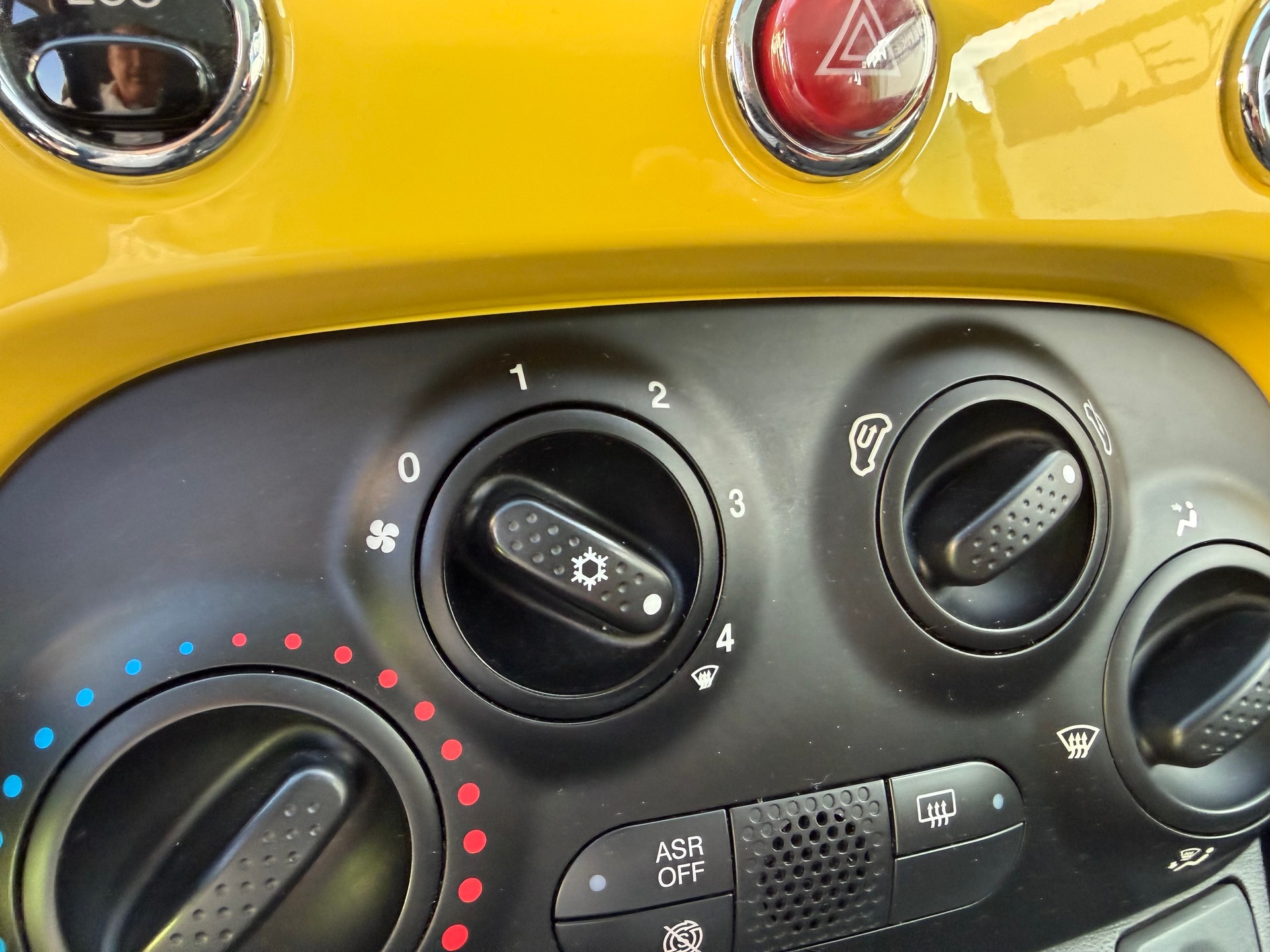 FIAT 500C 0.9 Twinair Turbo Lounge-image-7