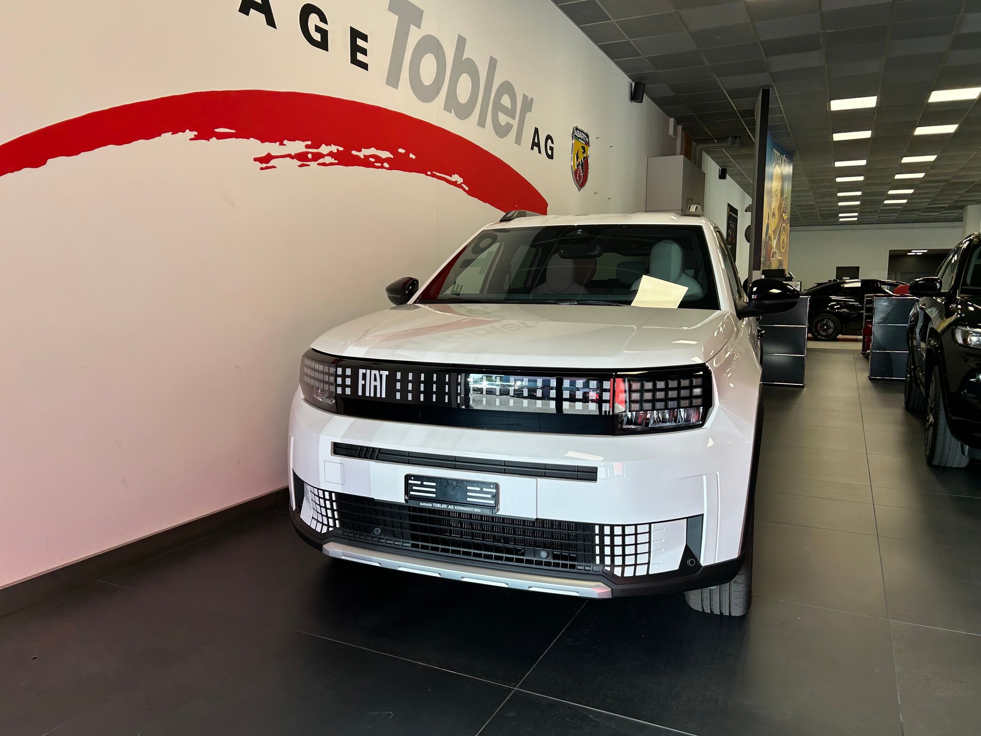 FIAT Grande Panda Elektro La Prima-showroom-element-2
