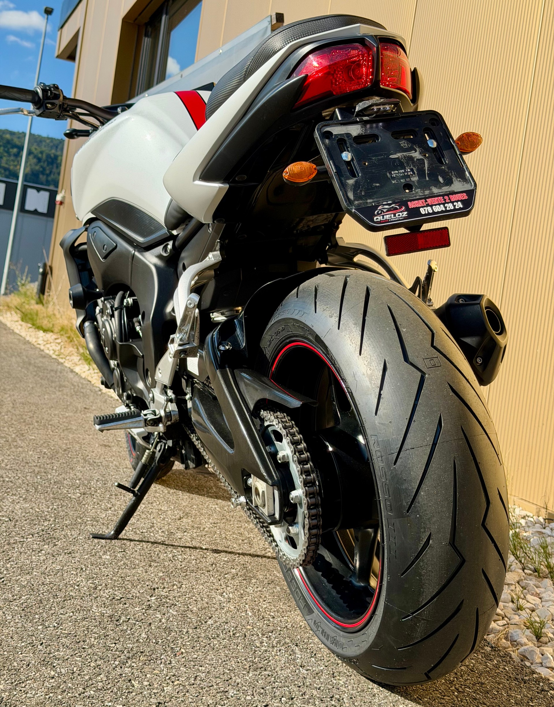 YAMAHA FZ1 N ABS-image-12