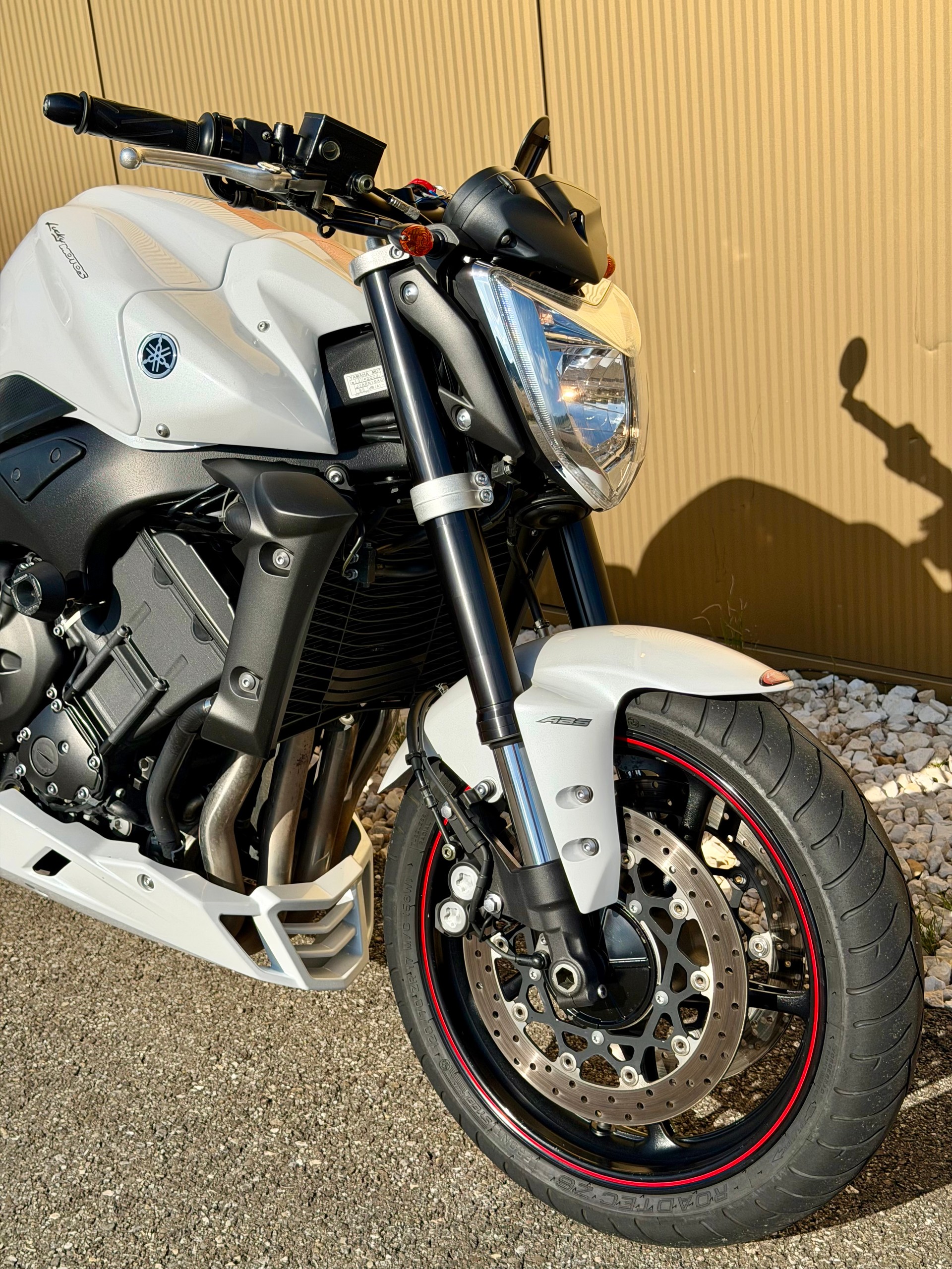 YAMAHA FZ1 N ABS-image-1