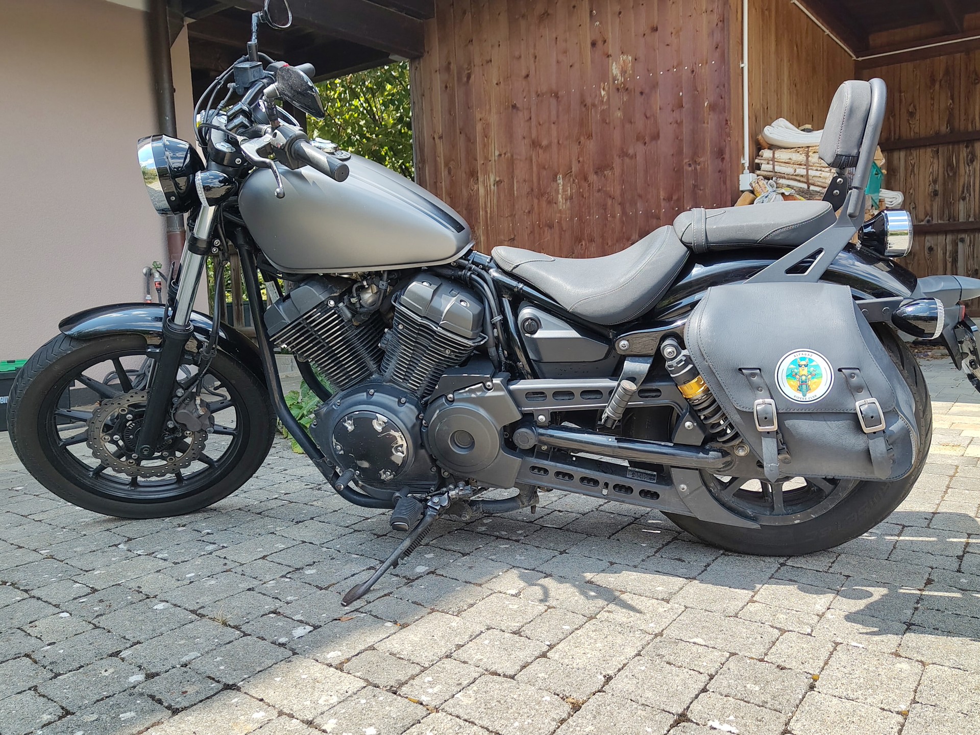 YAMAHA XV 950 R ABS-image-1