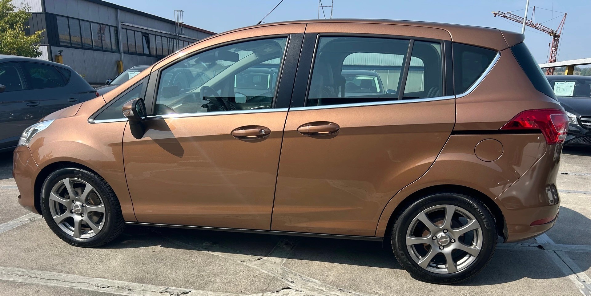 FORD B-Max 1.6 Ti-VCT TitaniumX PowerShift-image-2