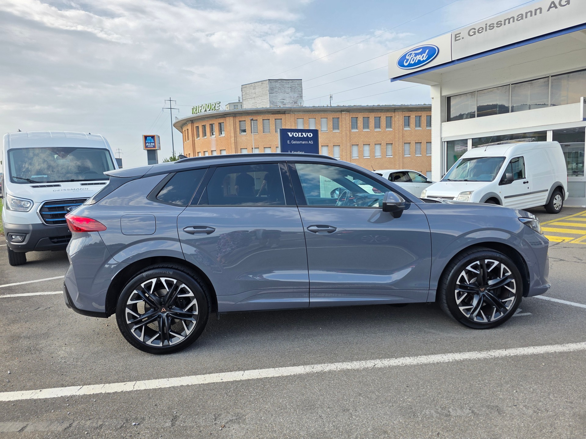 CUPRA 2.0 TSI DSG 4Drive VZ-image-3
