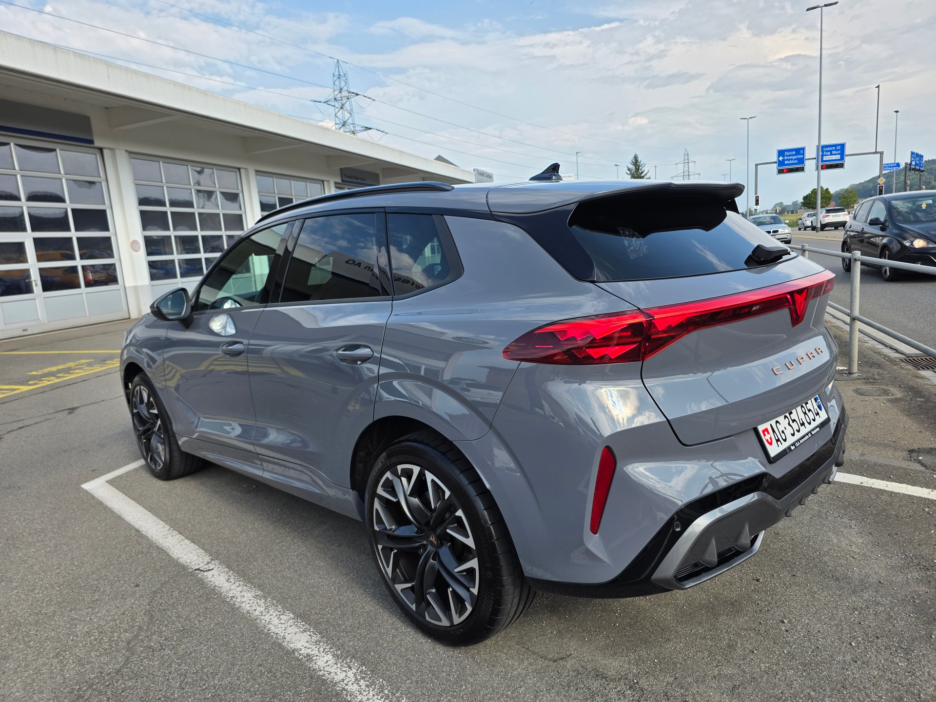 CUPRA 2.0 TSI DSG 4Drive VZ-image-2