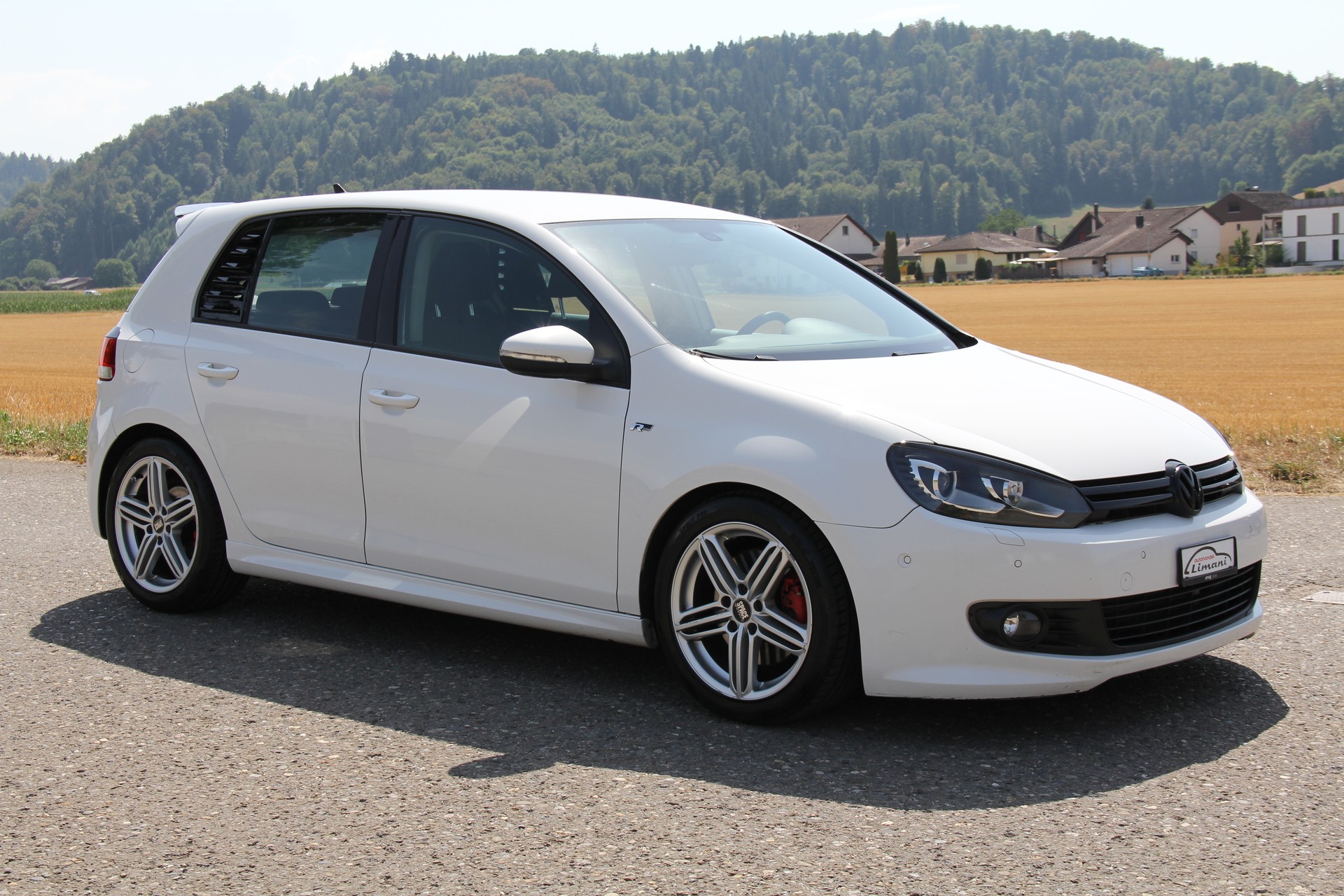 VW Golf 1.4 TSI R-line-showroom-element-3