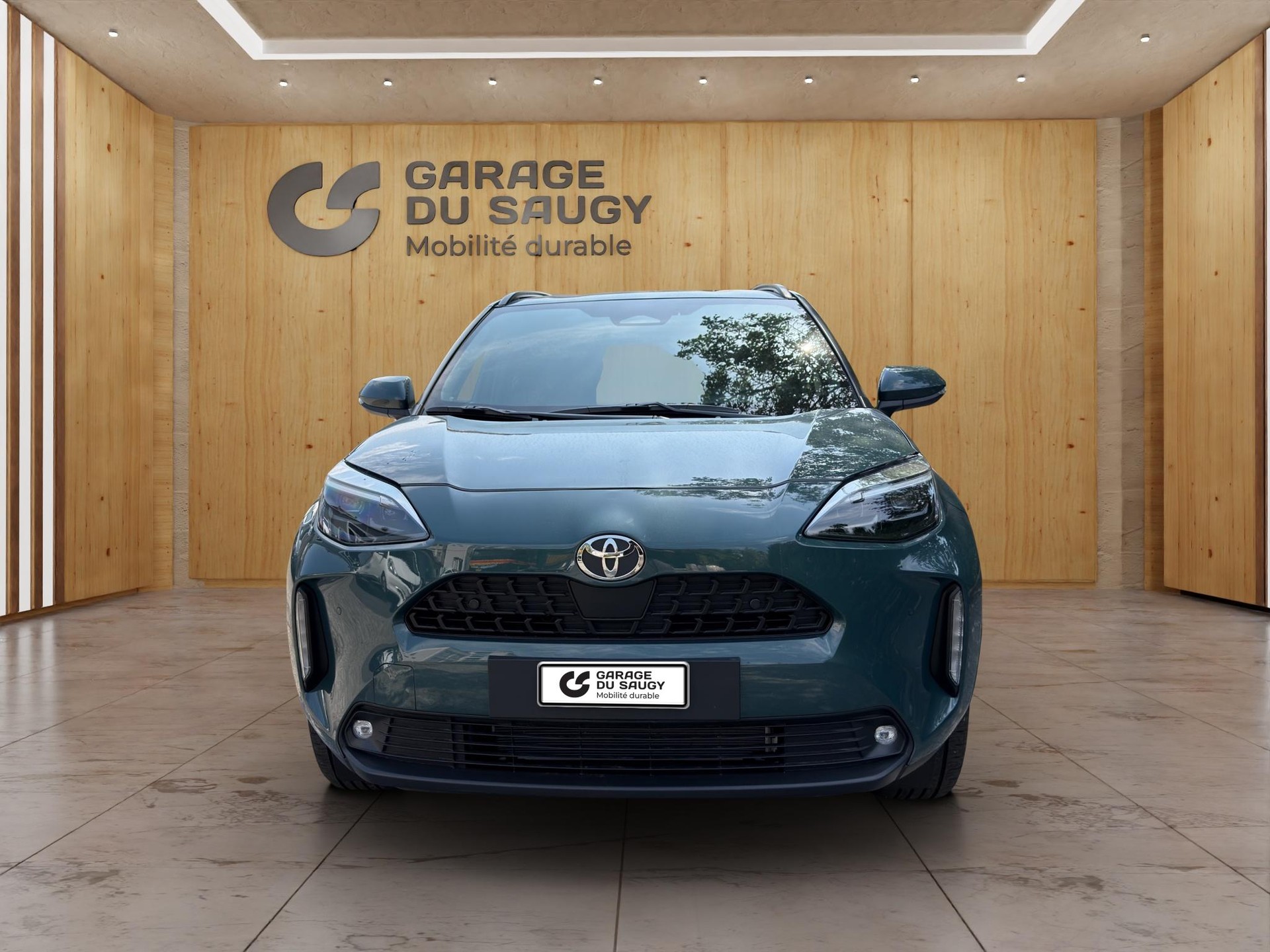 TOYOTA Yaris Cross 1.5 VVT-i HSD Trend AWD-i-showroom-element-1