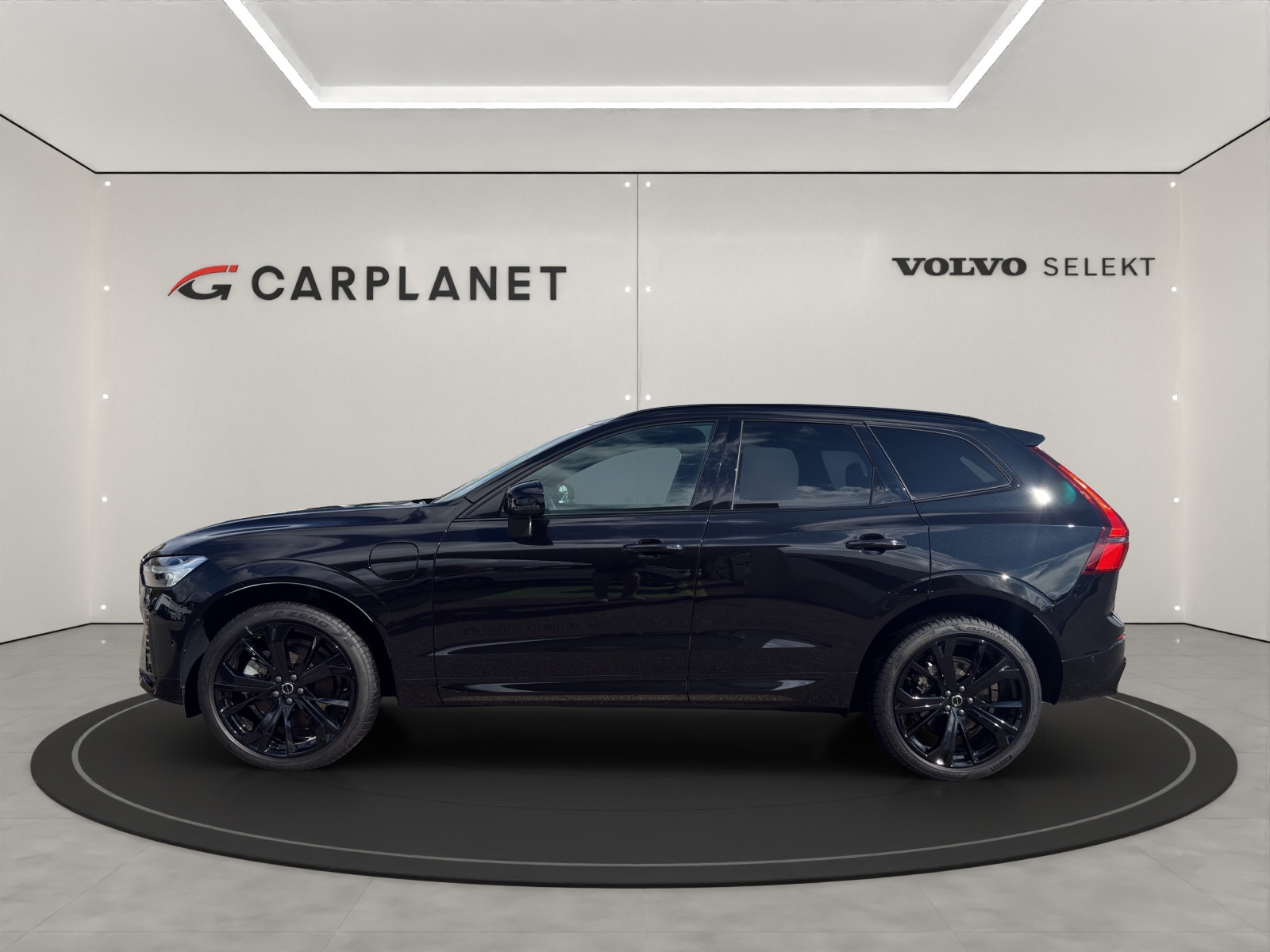 VOLVO XC60 2.0 T6 TE Black Edition eAWD-showroom-element-2