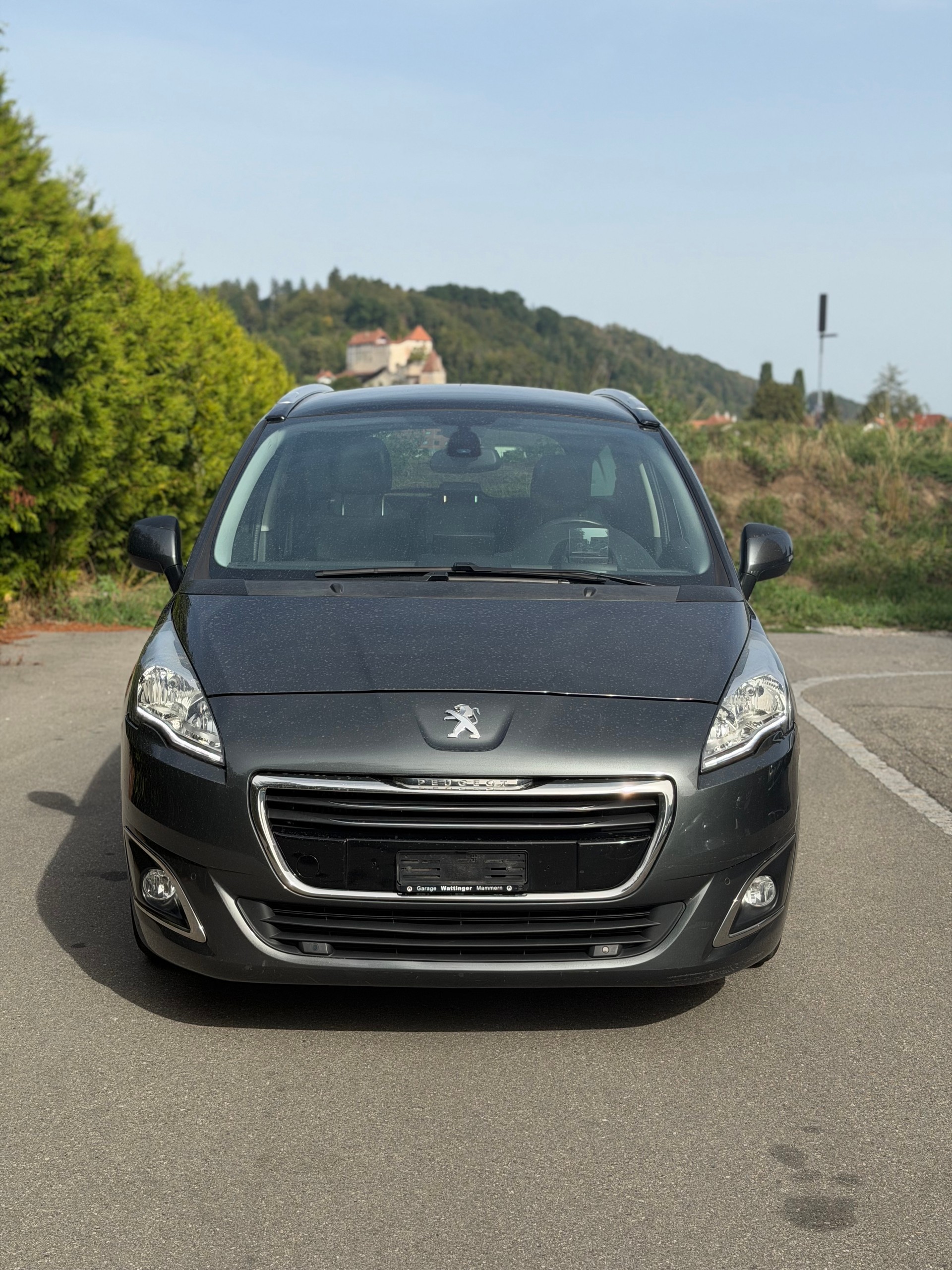 PEUGEOT 5008 1.6 16V T Allure Tiptronic-showroom-element-1