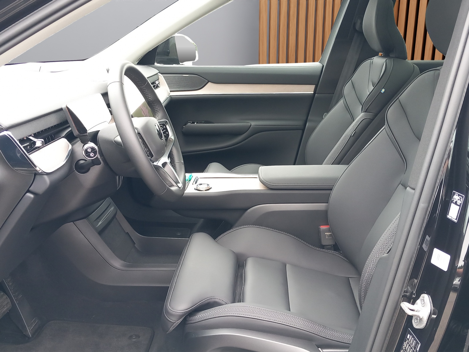 VOLVO EX90 Twin Plus AWD-image-8