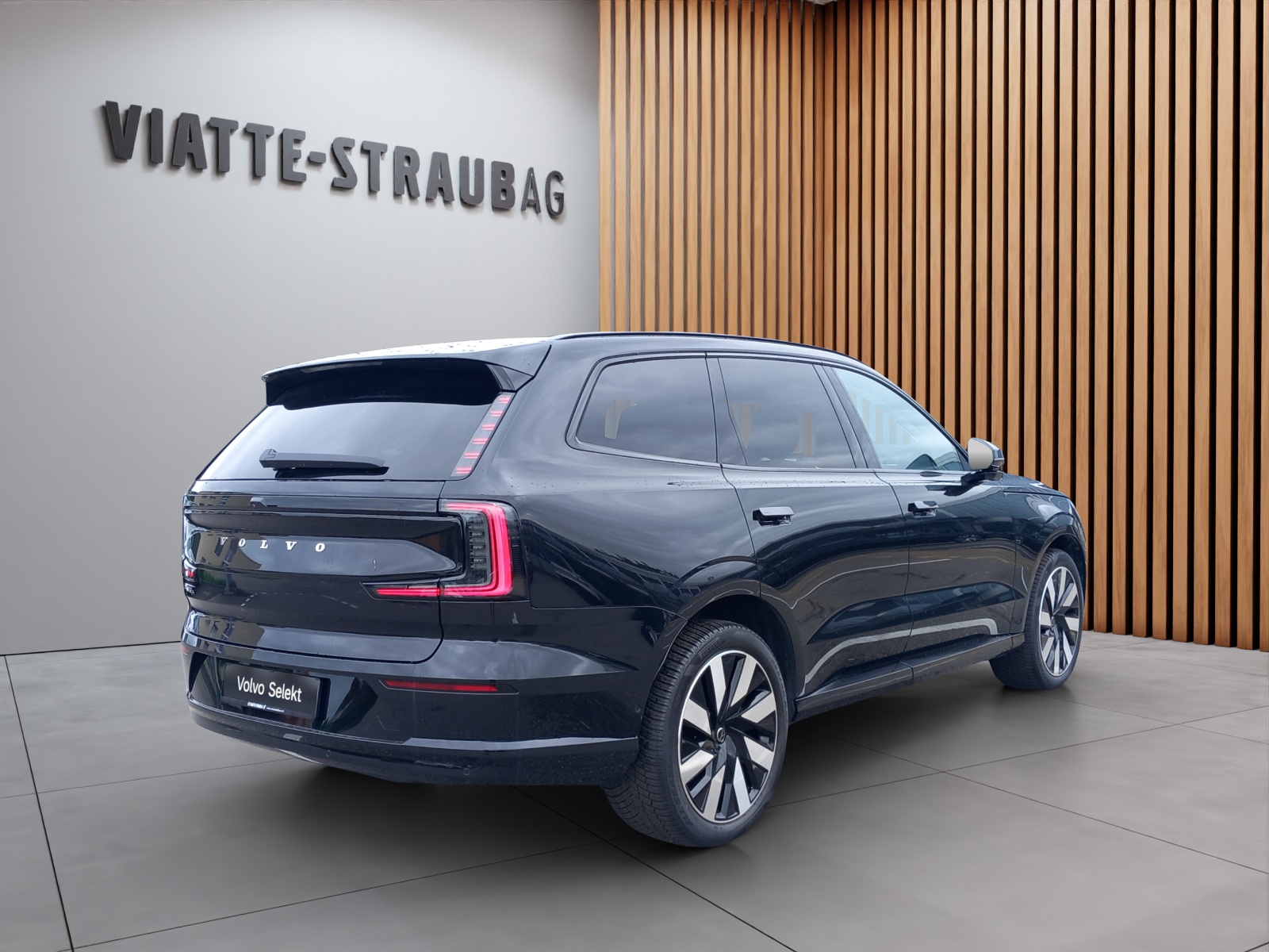 VOLVO EX90 Twin Plus AWD-image-4