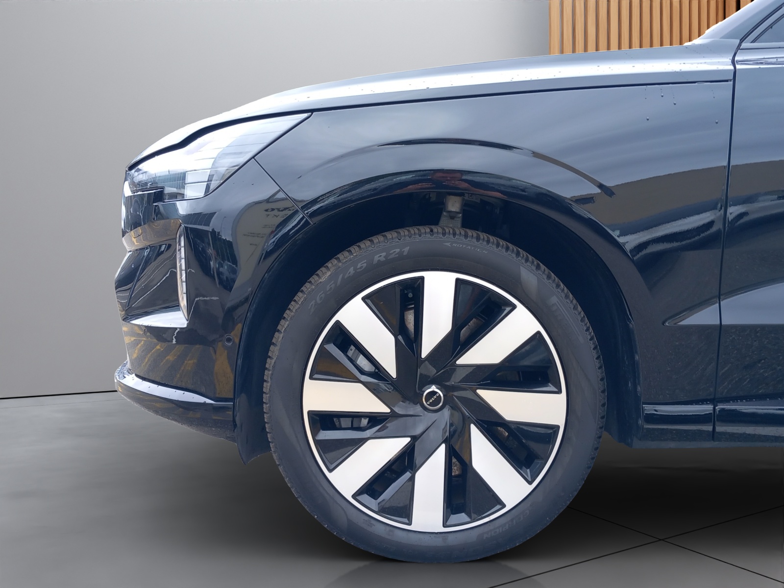 VOLVO EX90 Twin Plus AWD-image-19